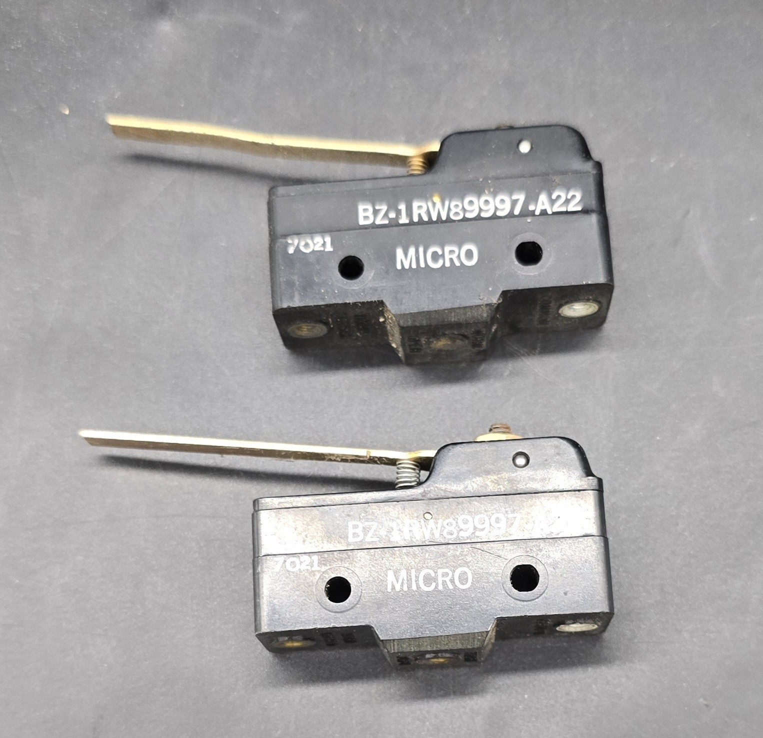 Lot of 2 Micro Switch USA BZ-1RW89997-A22 5A 125 250 480 VAC