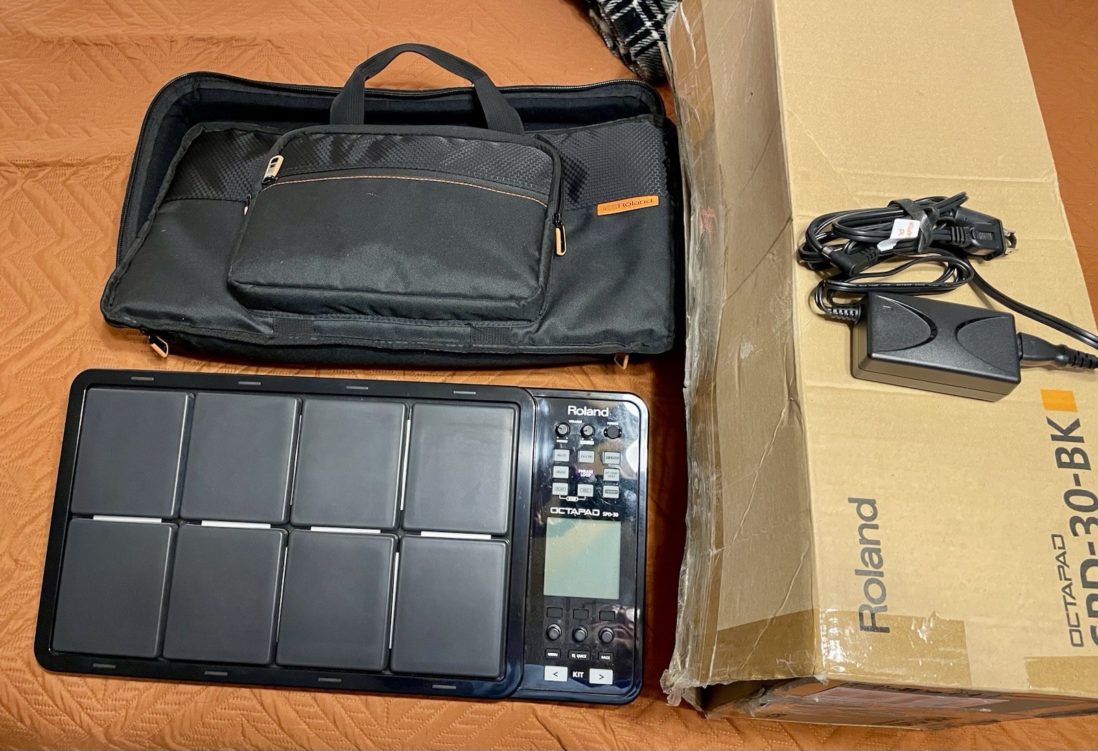 Roland Octapad SPD30 Digital Percussion Electronic Drum Pad With Bag, P Supply