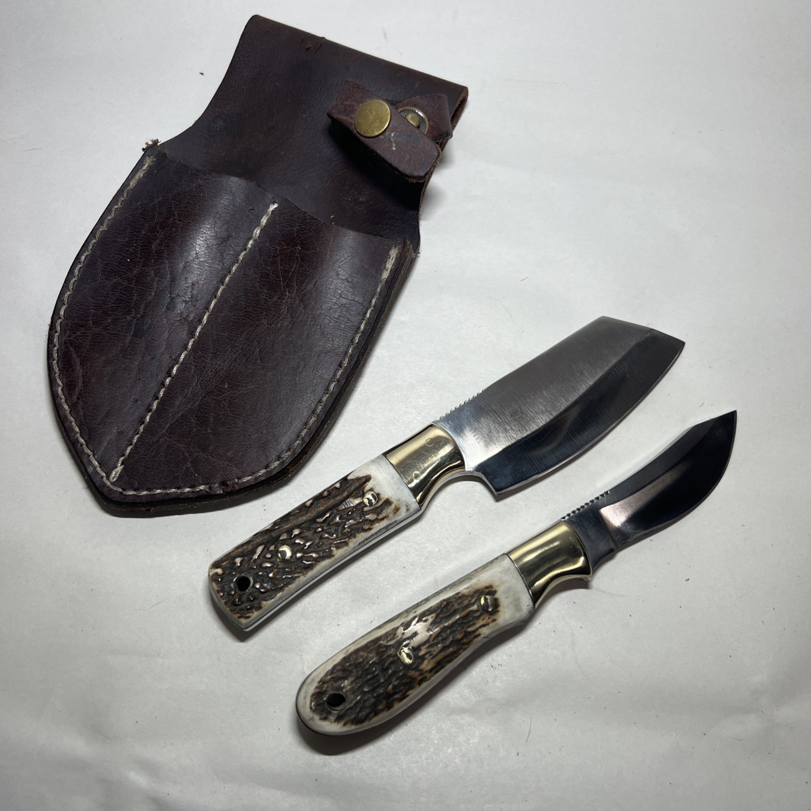2 Stag Hunting Knives Stainless Steel Blade American hunting knives W/Sheath