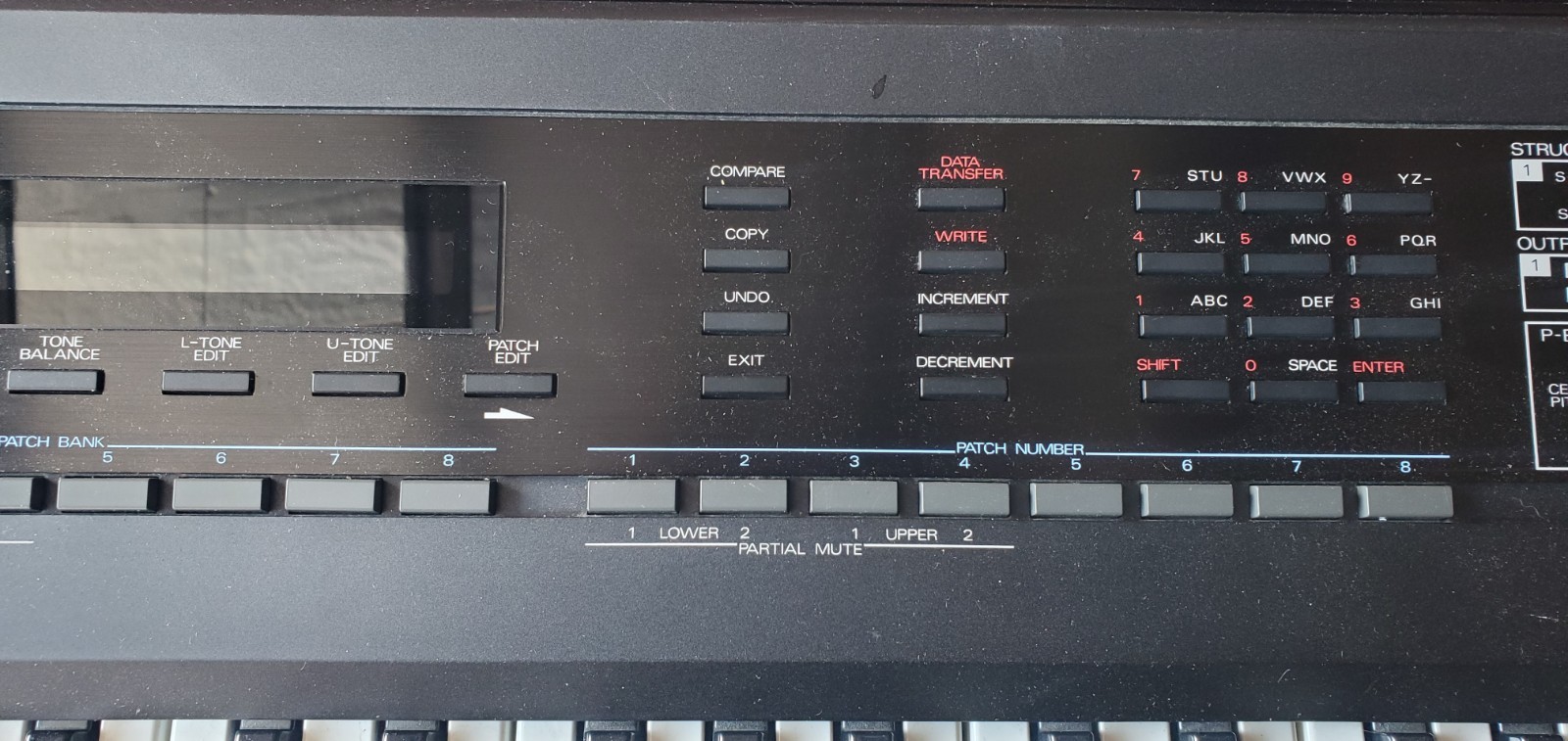 Roland D-50 Linear Synthesizer – 61-Key Digital Classic Keyboard / Synth READ
