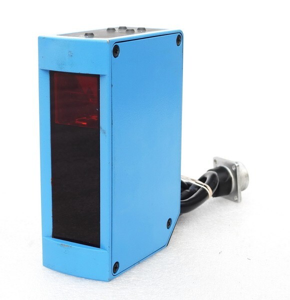 SICK MODEL DMP2-N11111 LASER PHOTOELECTRIC DISTANCE POSITION SENSOR 1016236
