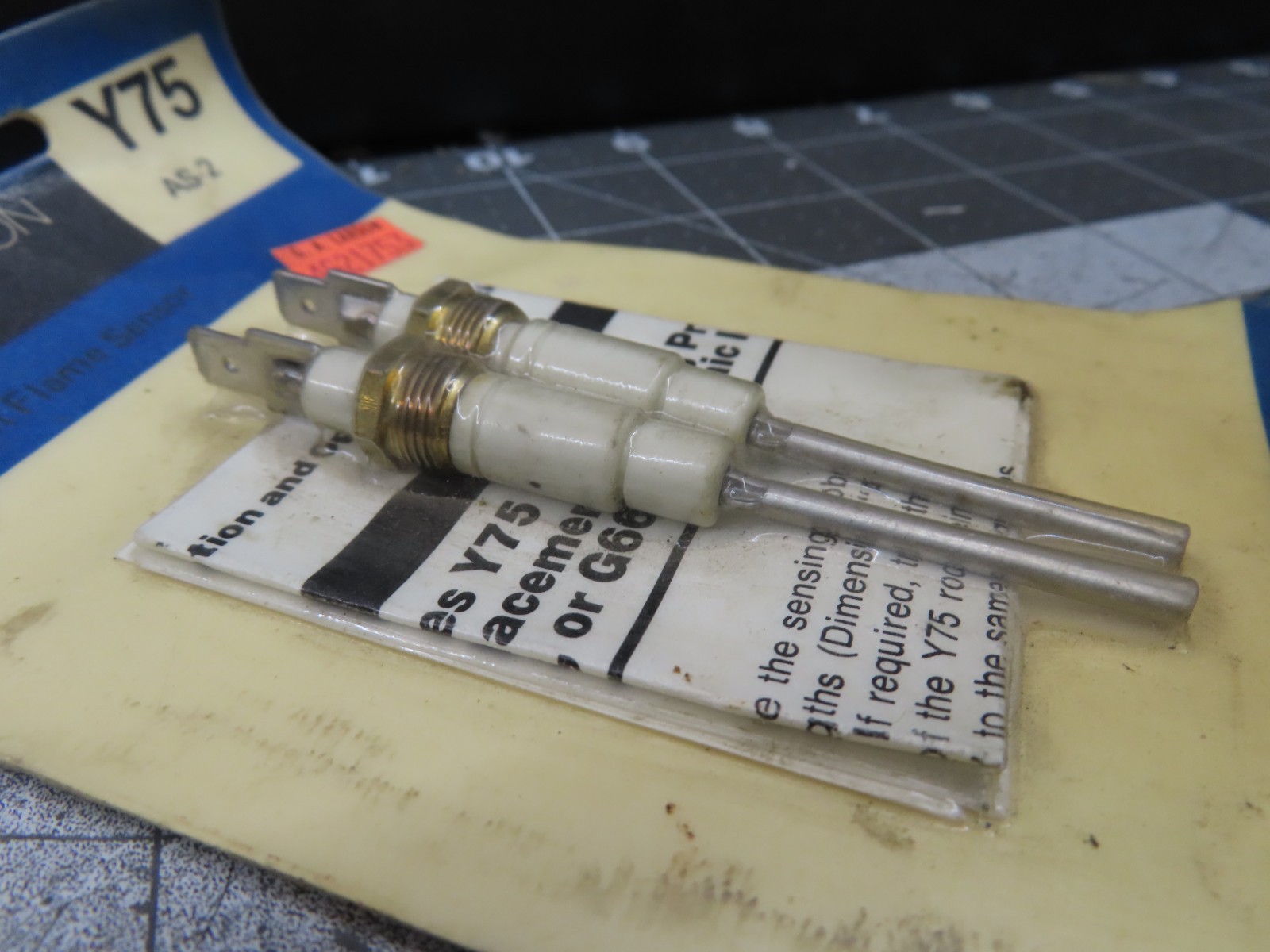 JOHNSON CONTROLS Y75AS-2 Replacement Flame Sensor