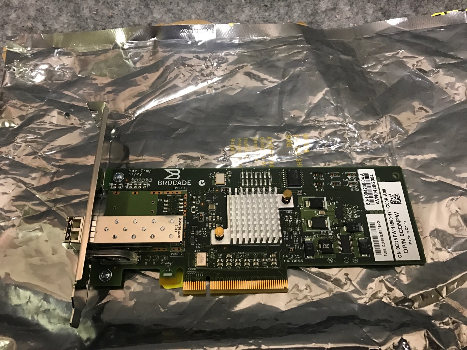 Brocade BRO- Brocade 815 8GB Fibre Channel PCI-E HBA with SFP