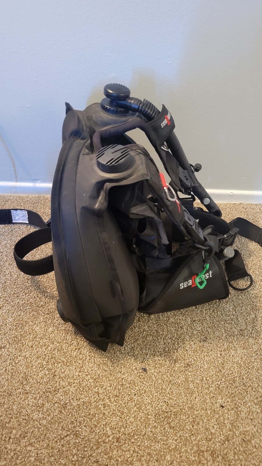 SeaQuest Balance BCD. Unisex. Size Small. Great Condition.