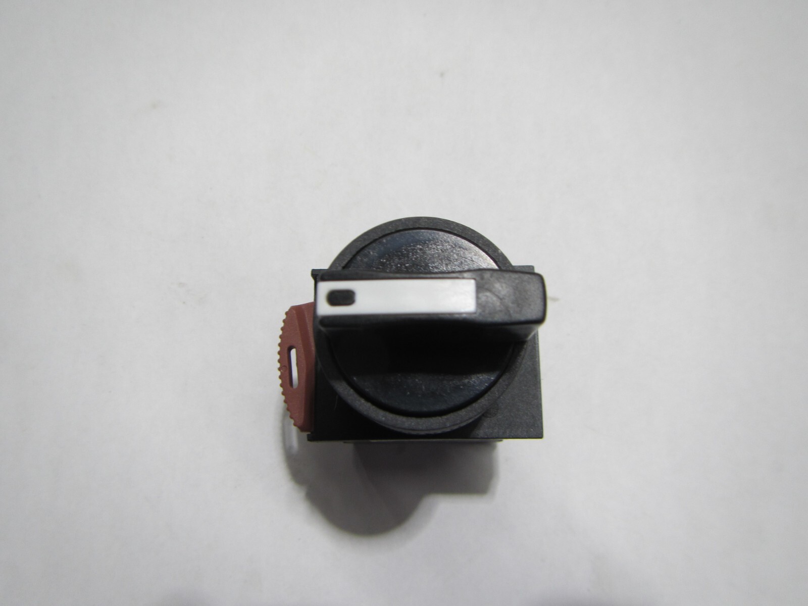 Switch, 3-pos spring return to center N-NSS22-S020B