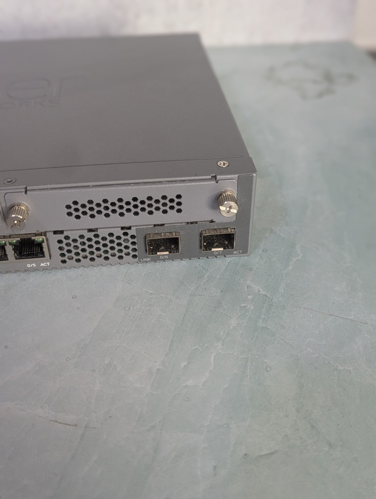 Juniper Networks SRX320 Security Services Gateway Appliance - NO Power Supply