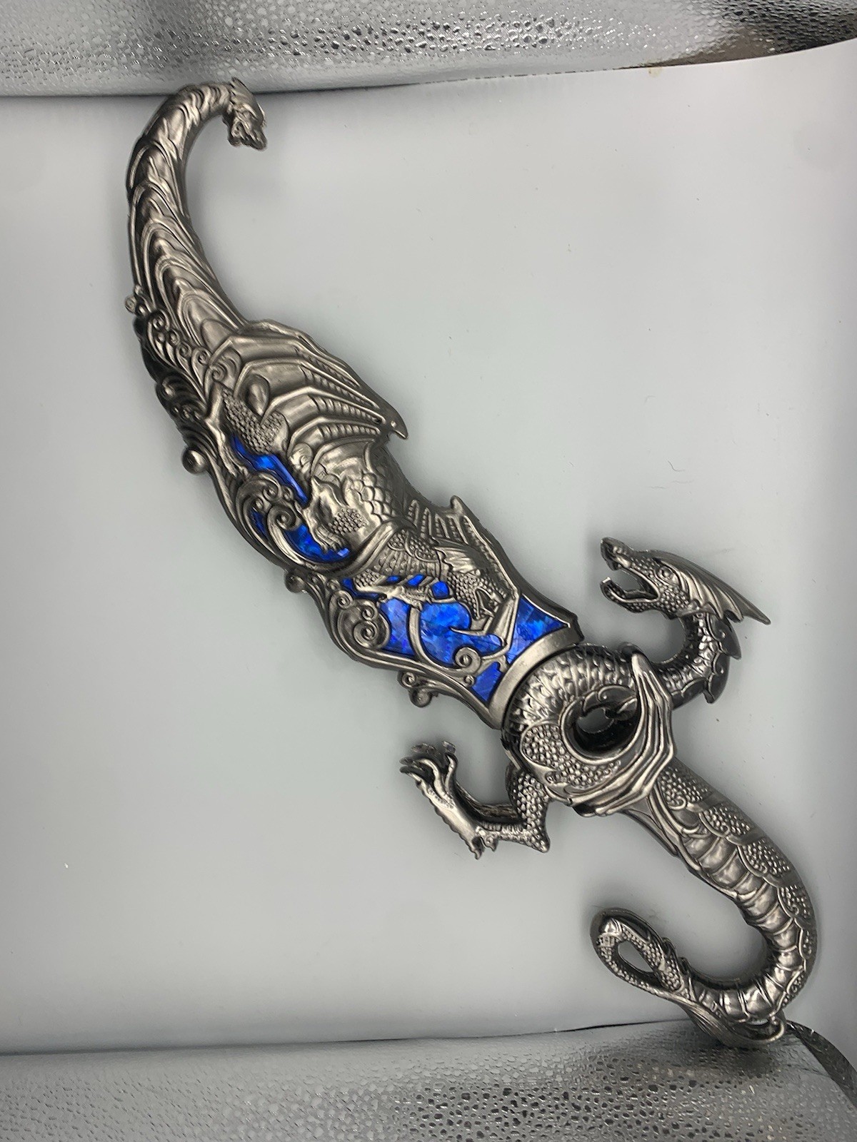 10" Overall Collectible Fantasy Blue Dragon Dagger Knife Blade Ornate Steel