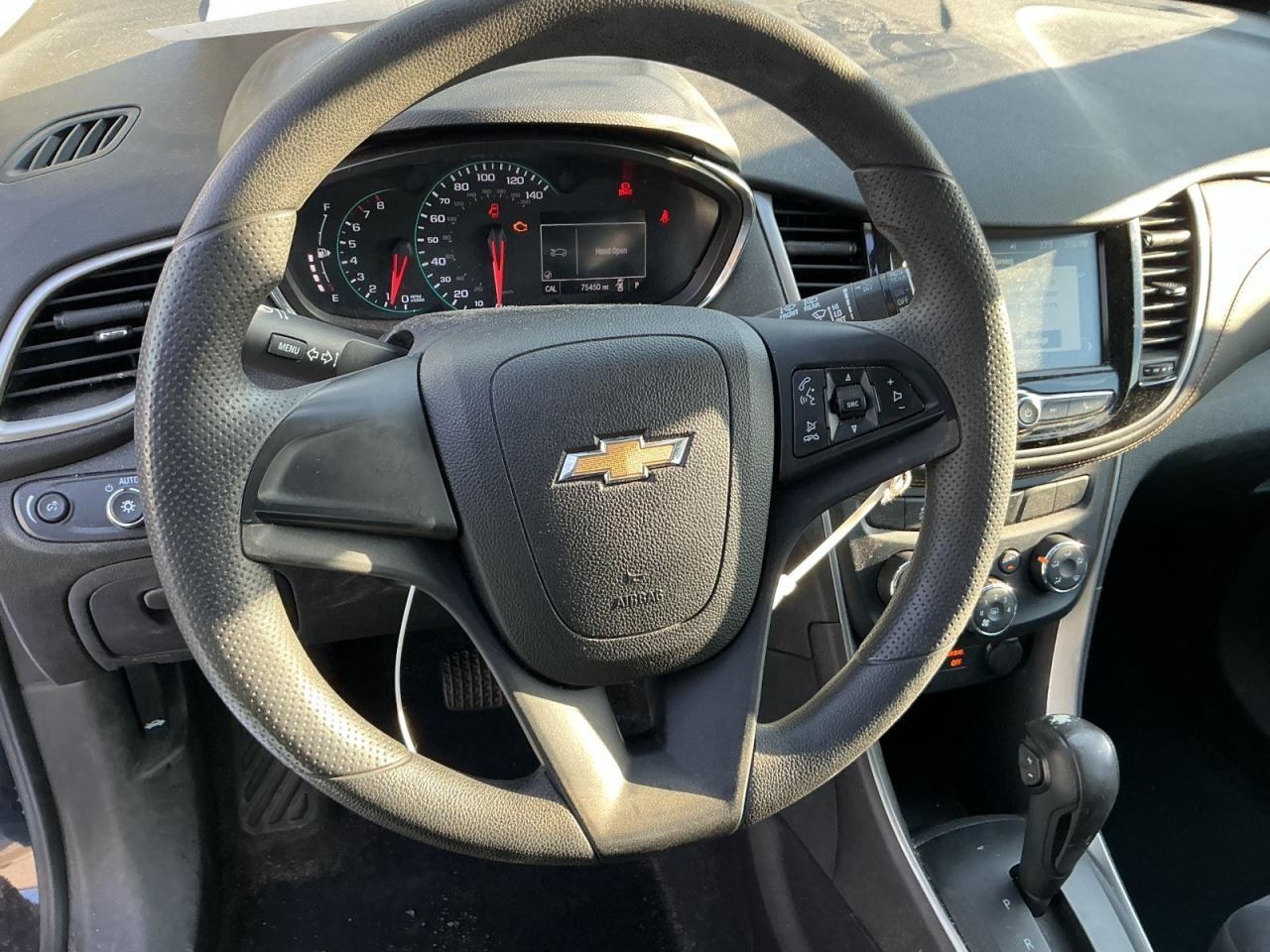TRAX 2017 Glove Box 4946312