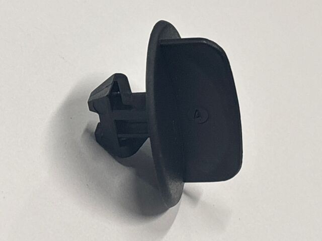 Genuine Mopar 1/4 Turn Locking Retainer 68034329AA