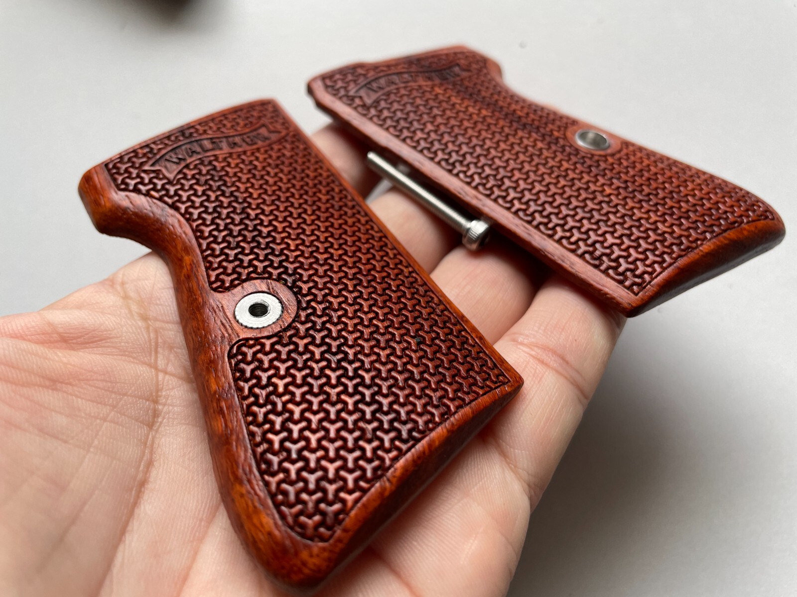 New Grips Compatible with Walther PPK/S, PP, New PPK/S .22 LR ; new pattern