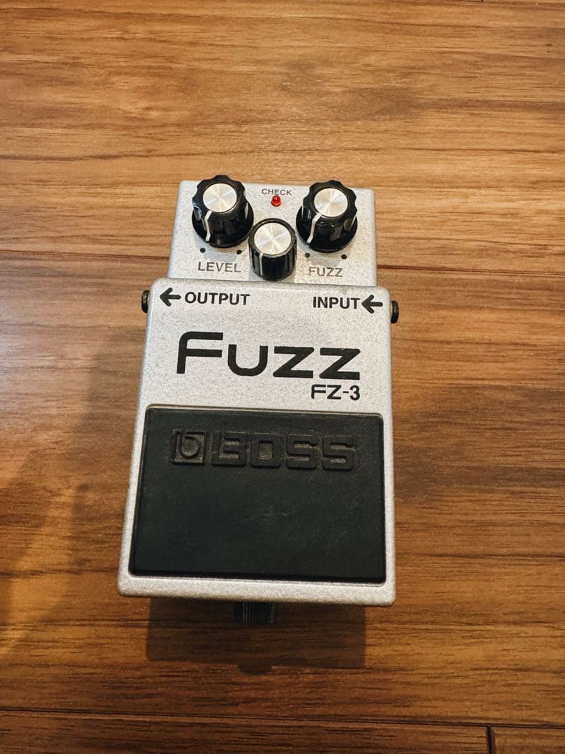 BOSS FZ-3 755919