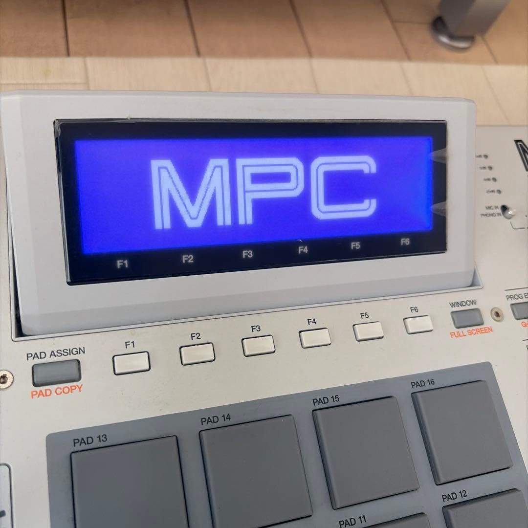 AKAI MPC Renaissance Flagship Music Production Controller Sampler Used