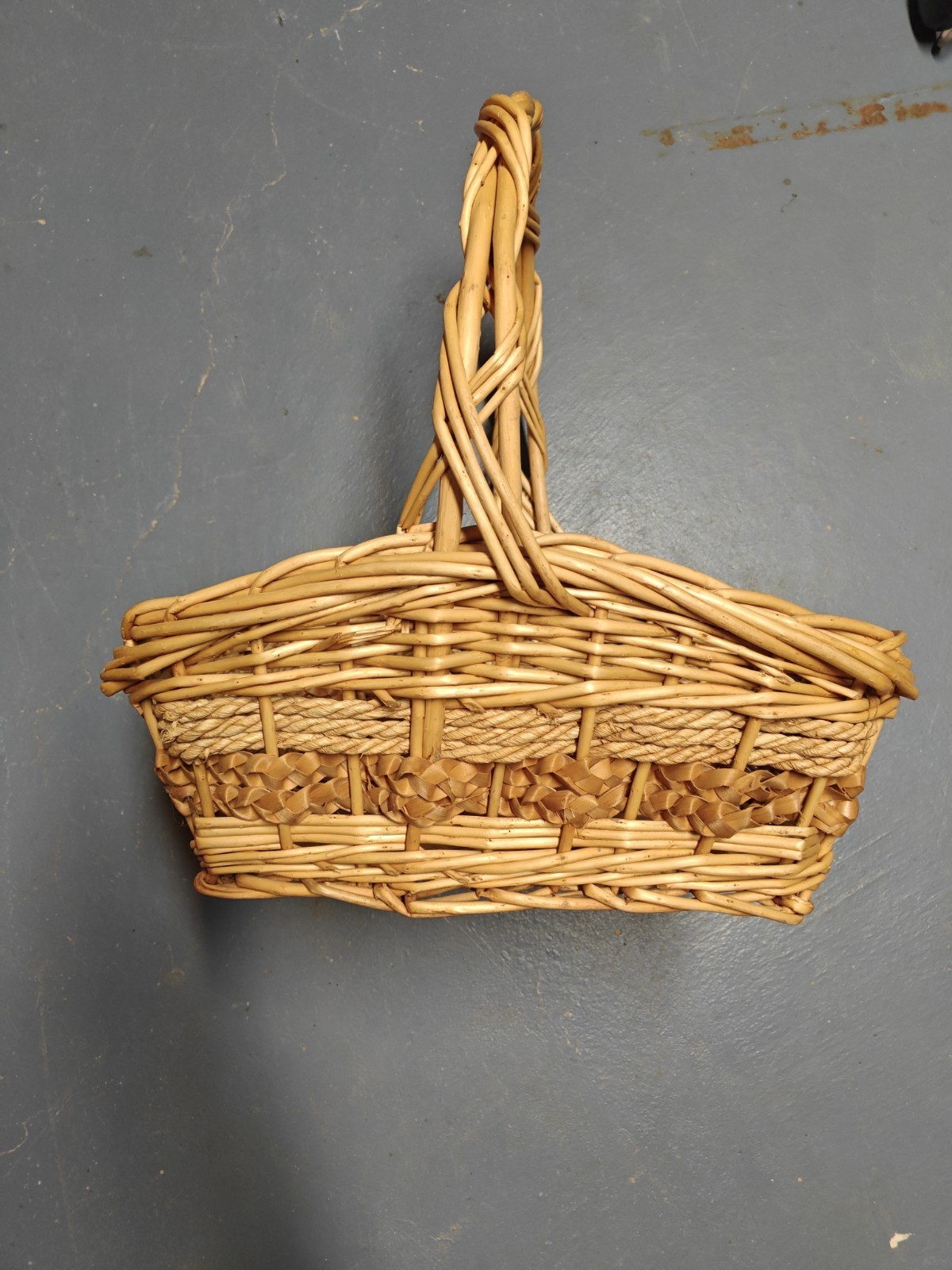 Big Basket w/ Handle 13 X 16.5 X 17.5