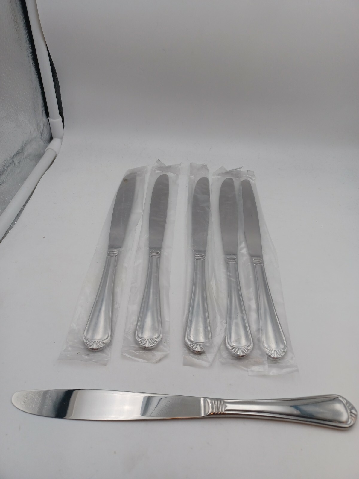 Lot of 6 Pfaltzgraff Greenwich Stainless Dinner Knives 9 3/8"