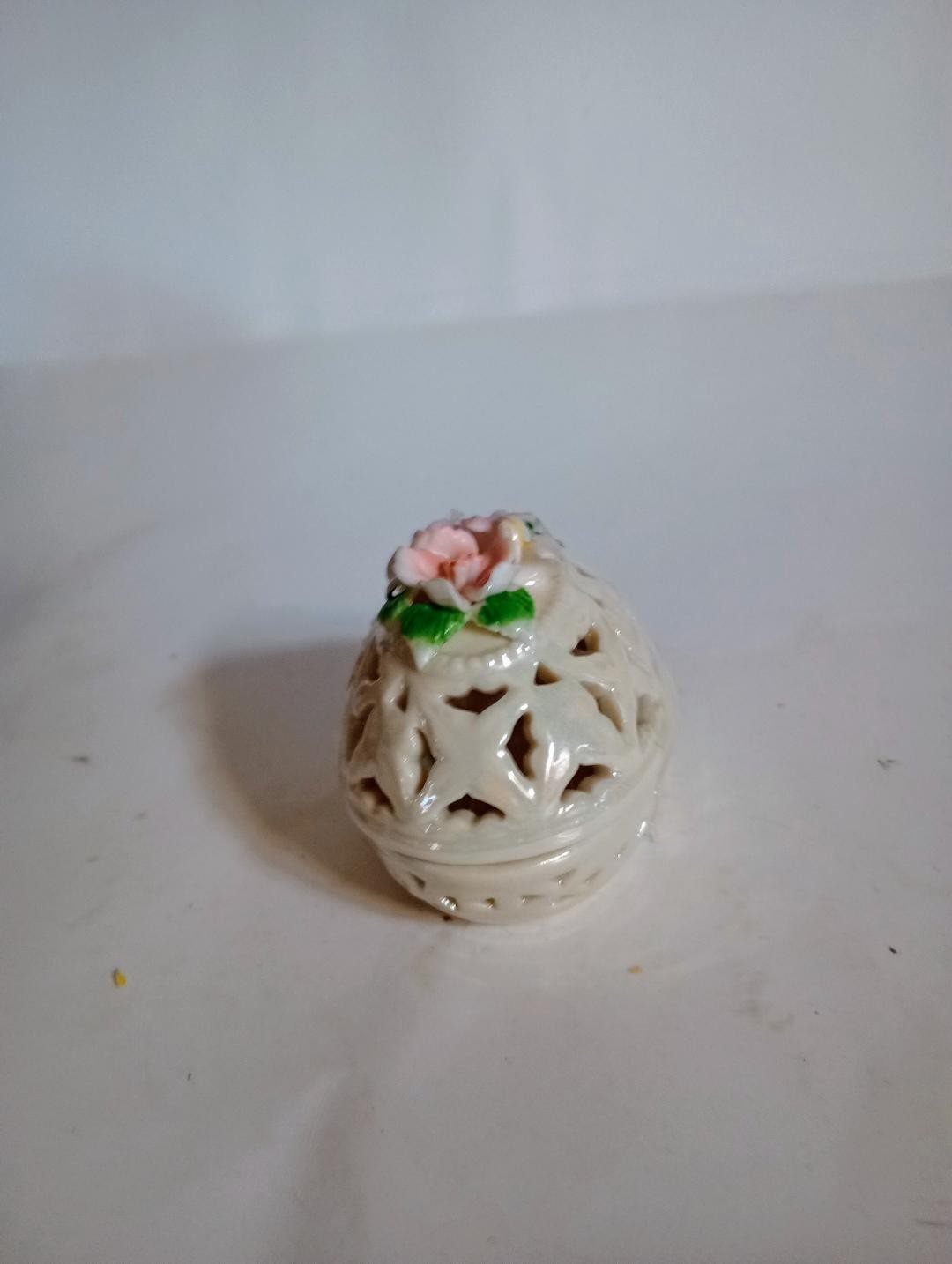 Vintage White Oval Filigree Egg trinket dish
