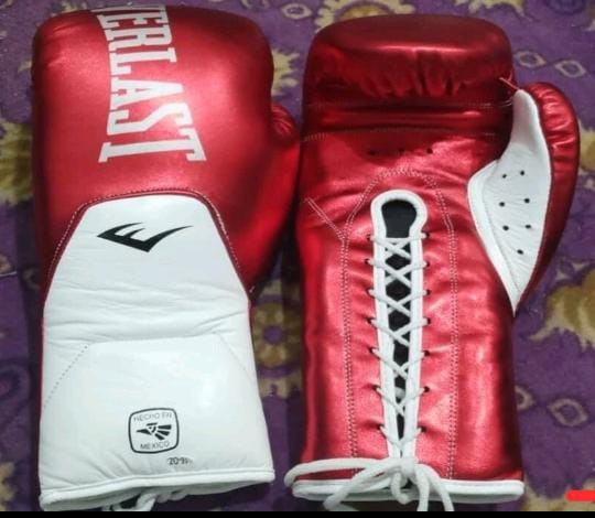 Everlast Elite Pro Boxing Gloves Lace Up type Pro Sparring Gloves  8oz-16oz