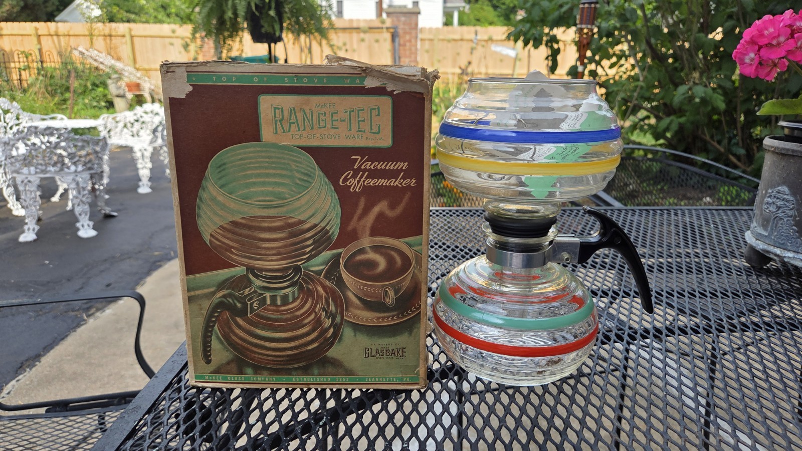 VINTAGE McKEE GLASBAKE RANGE-TEC BEEHIVE GLASS VACUUM COFFEE MAKER  w/ORIG BOX