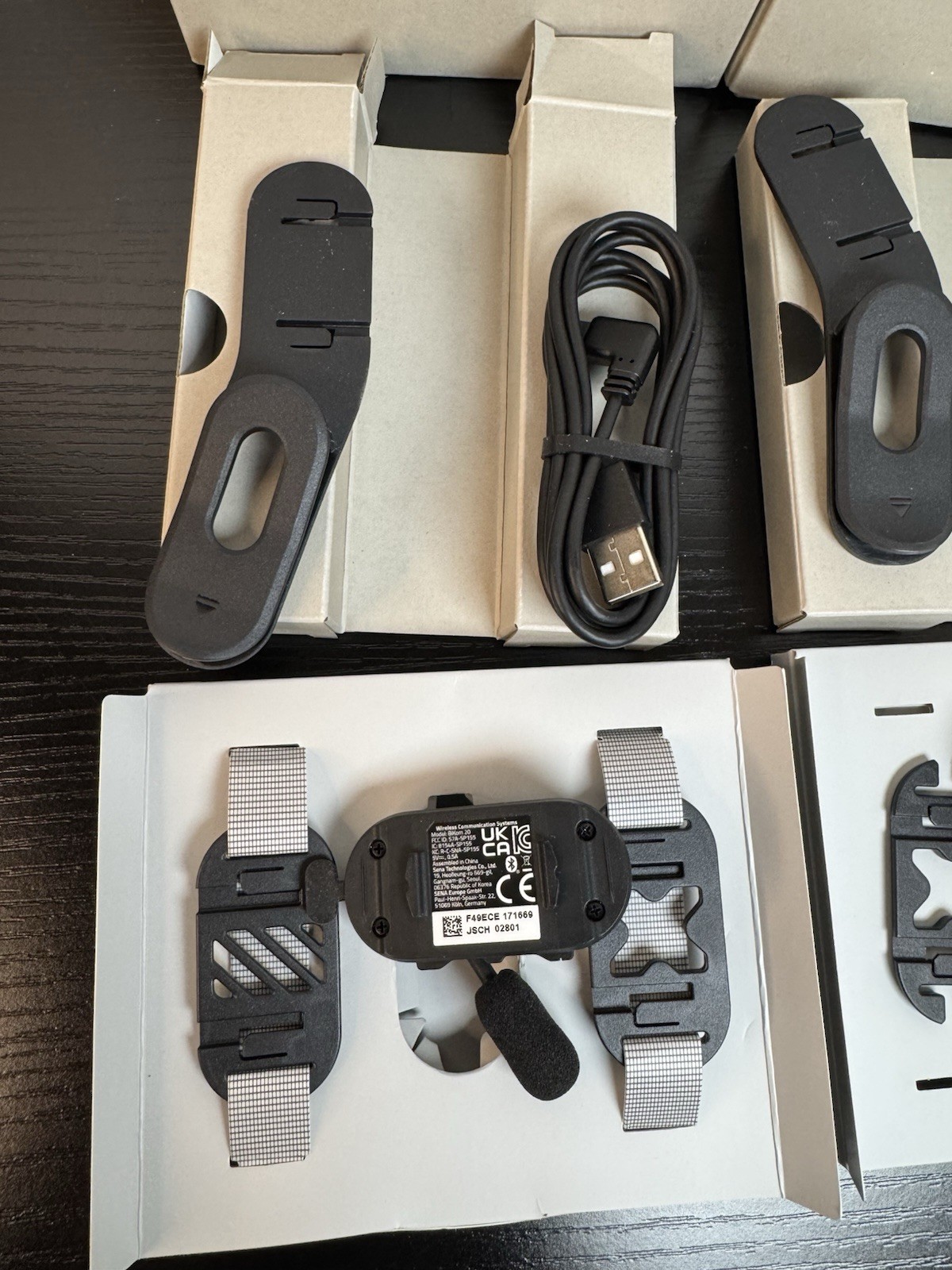 Sena BiKom 20 Bluetooth Cycling Communication System, Lightweight 20g