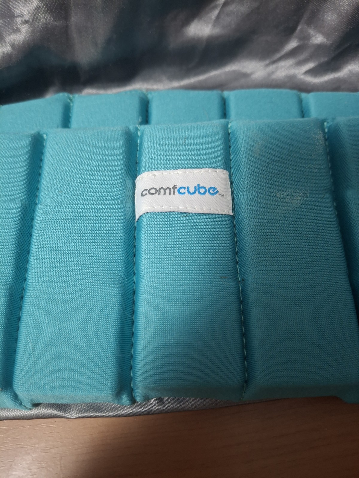 Comfcube Ice Pack for Knee Pain Relief, 2 Hours Long Lasting Cold Pack for Kn...
