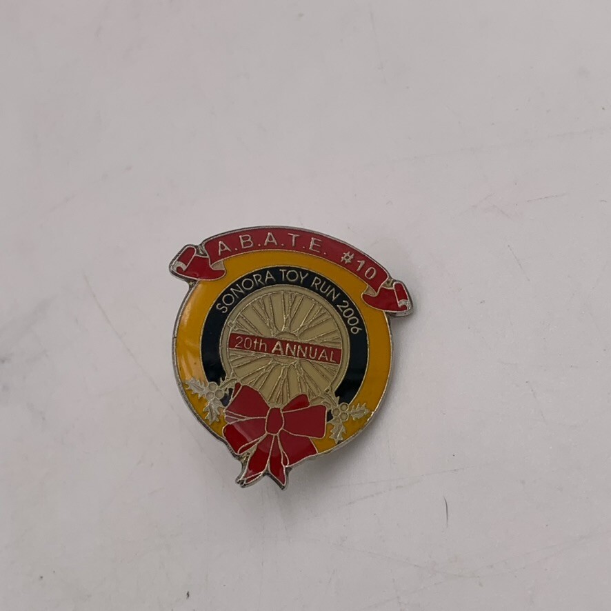 VTG Harley Davidson Motorcycle Riders Button Pin ABATE Sonora Toy Run 2006 Xmas
