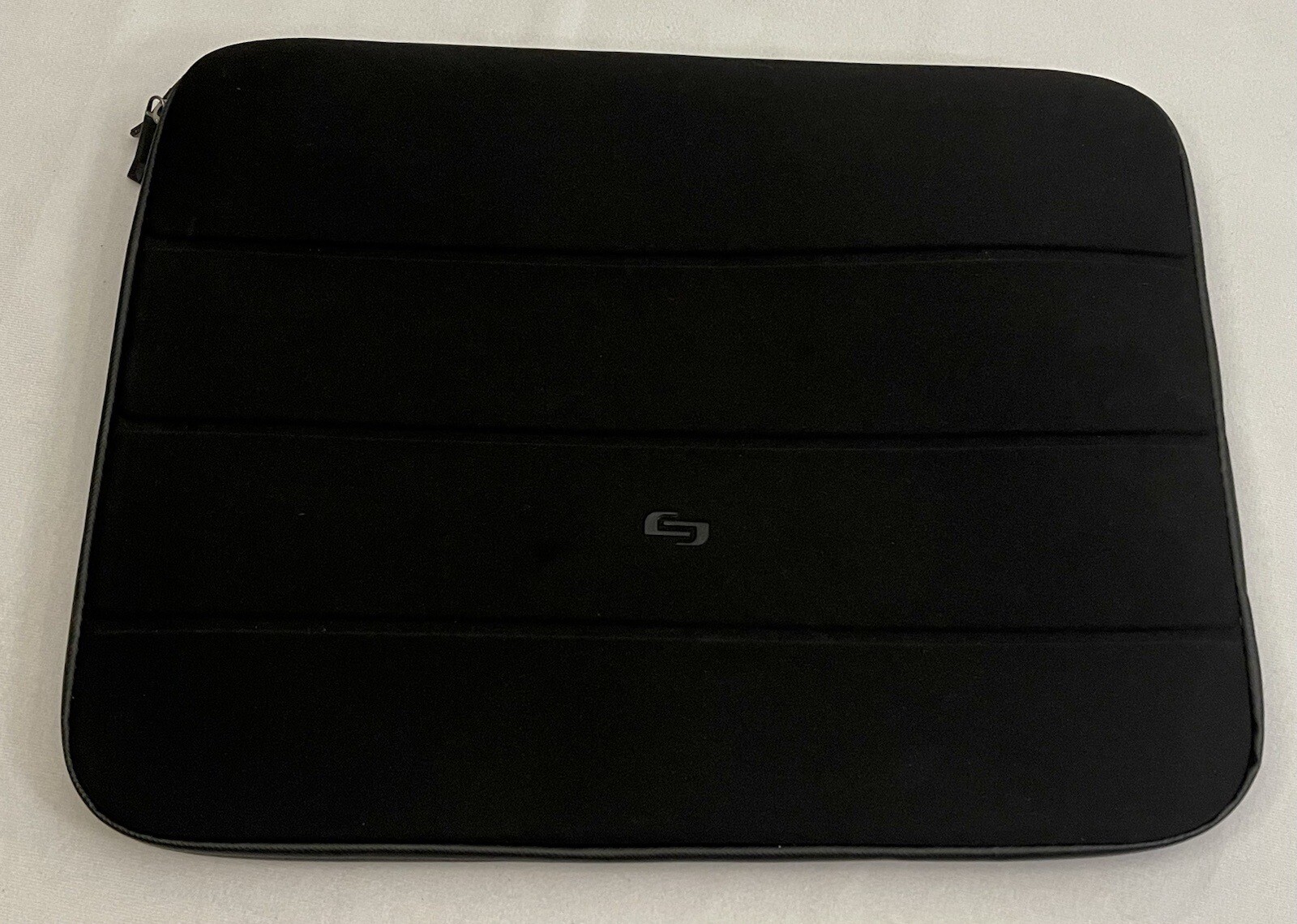 Solo Pro Carrying Case Sleeve for 17" Laptop, Black, Style# PRO117-4