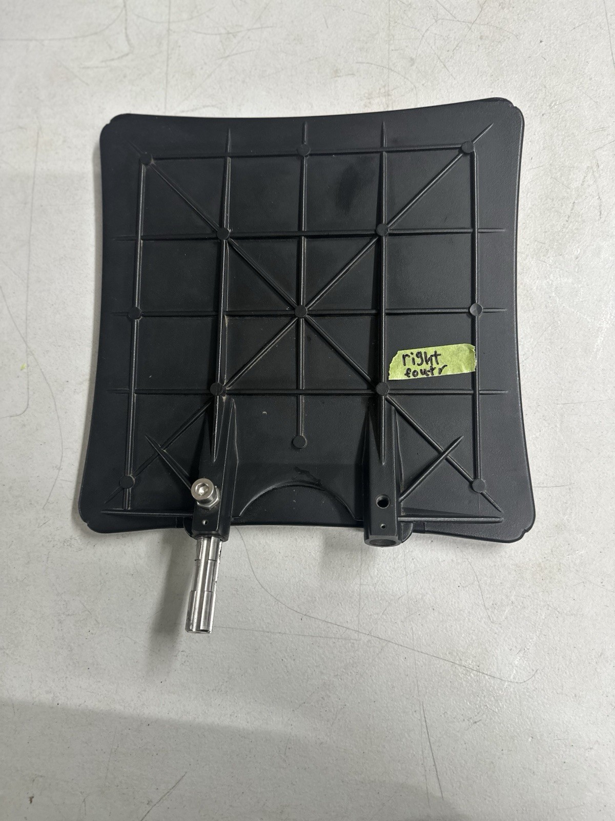 Right Front Side Flag For A Hofmann Alignment Kit For A GEOLINER 590