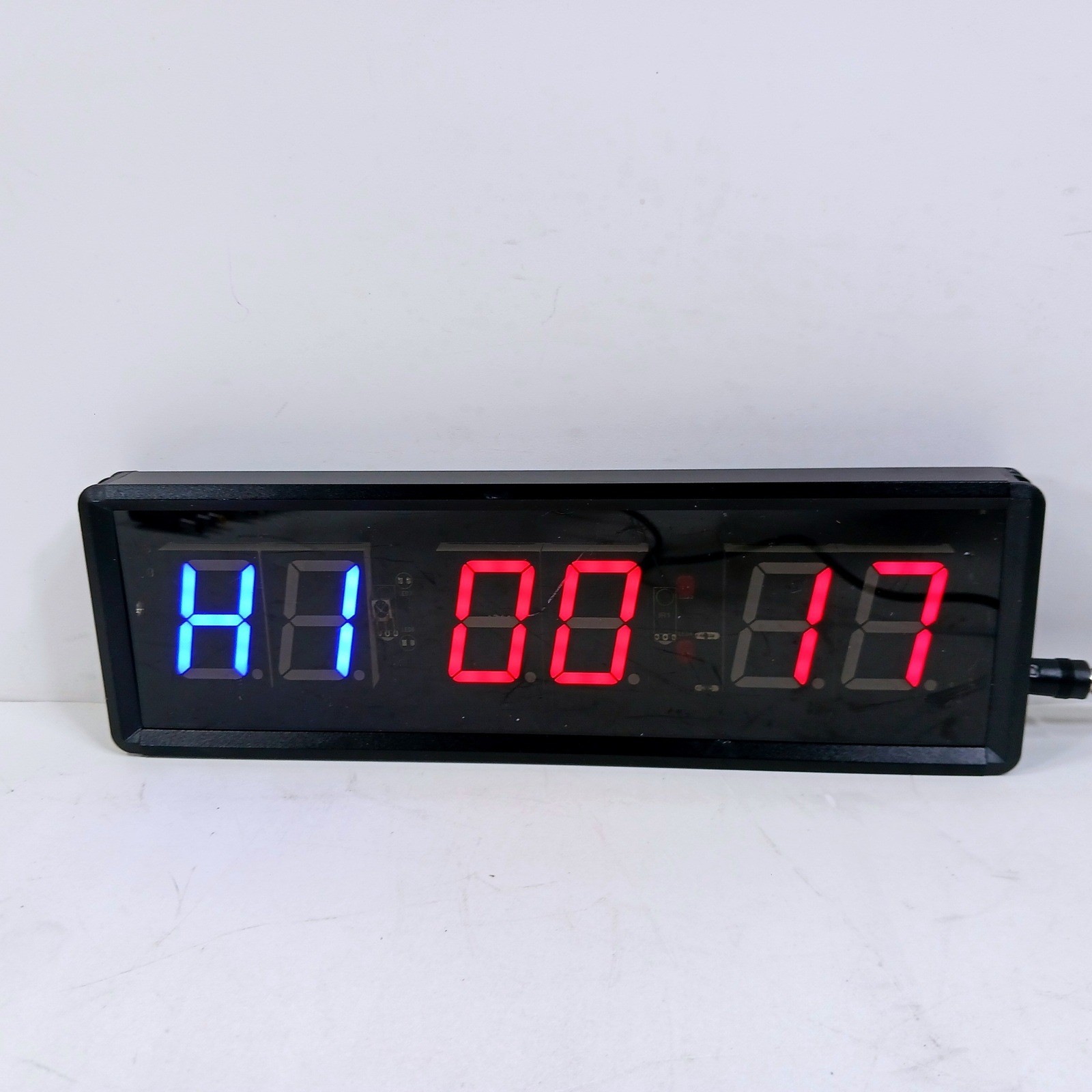 1.5 In LED Interval Timer Gym Training Fitness Wall Clock Red Blue Display only