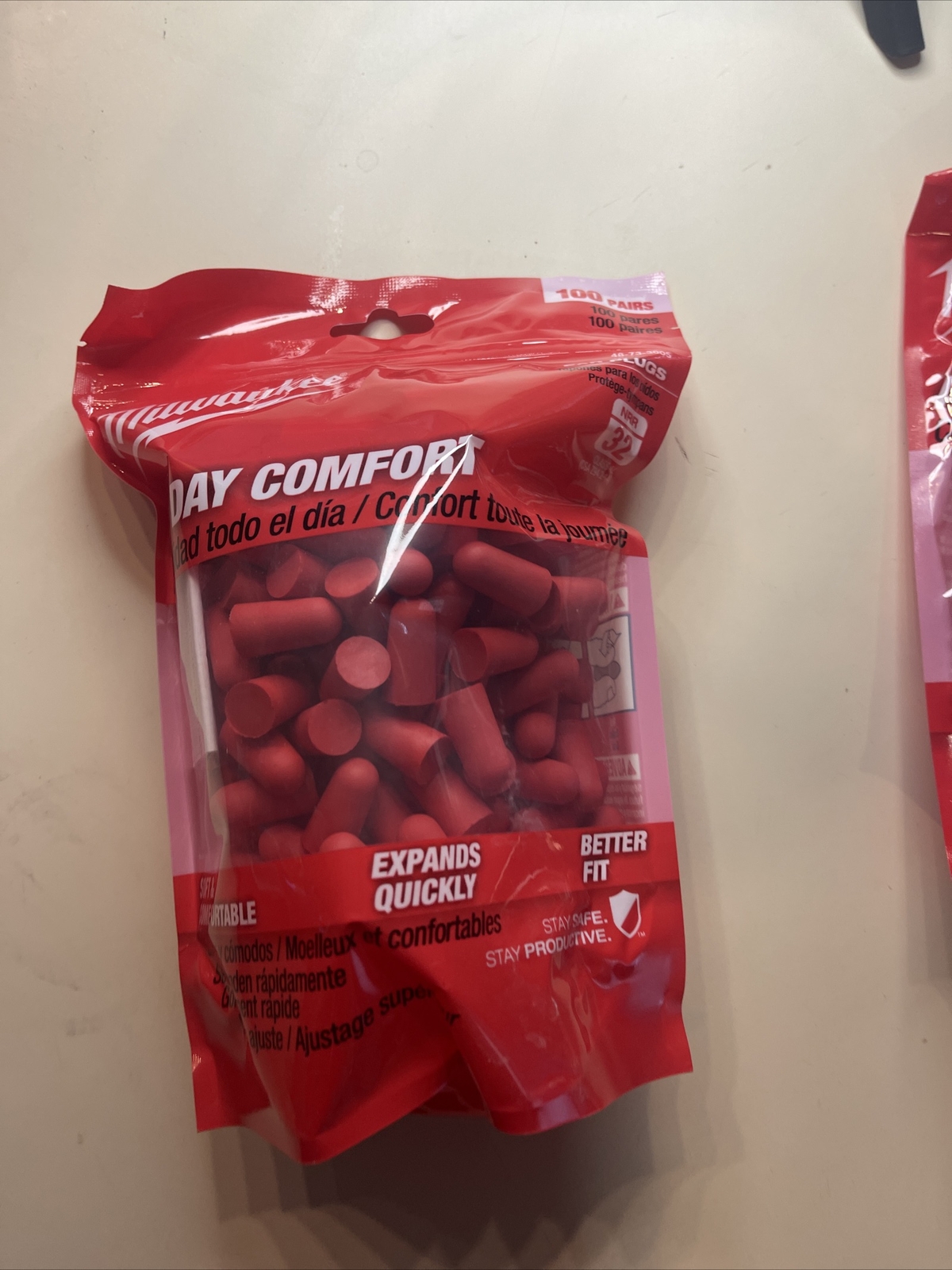 Milwaukee 100 pairs Ear Plugs All Day Comfort NEW ( NRR 32 ) 48-73-3005