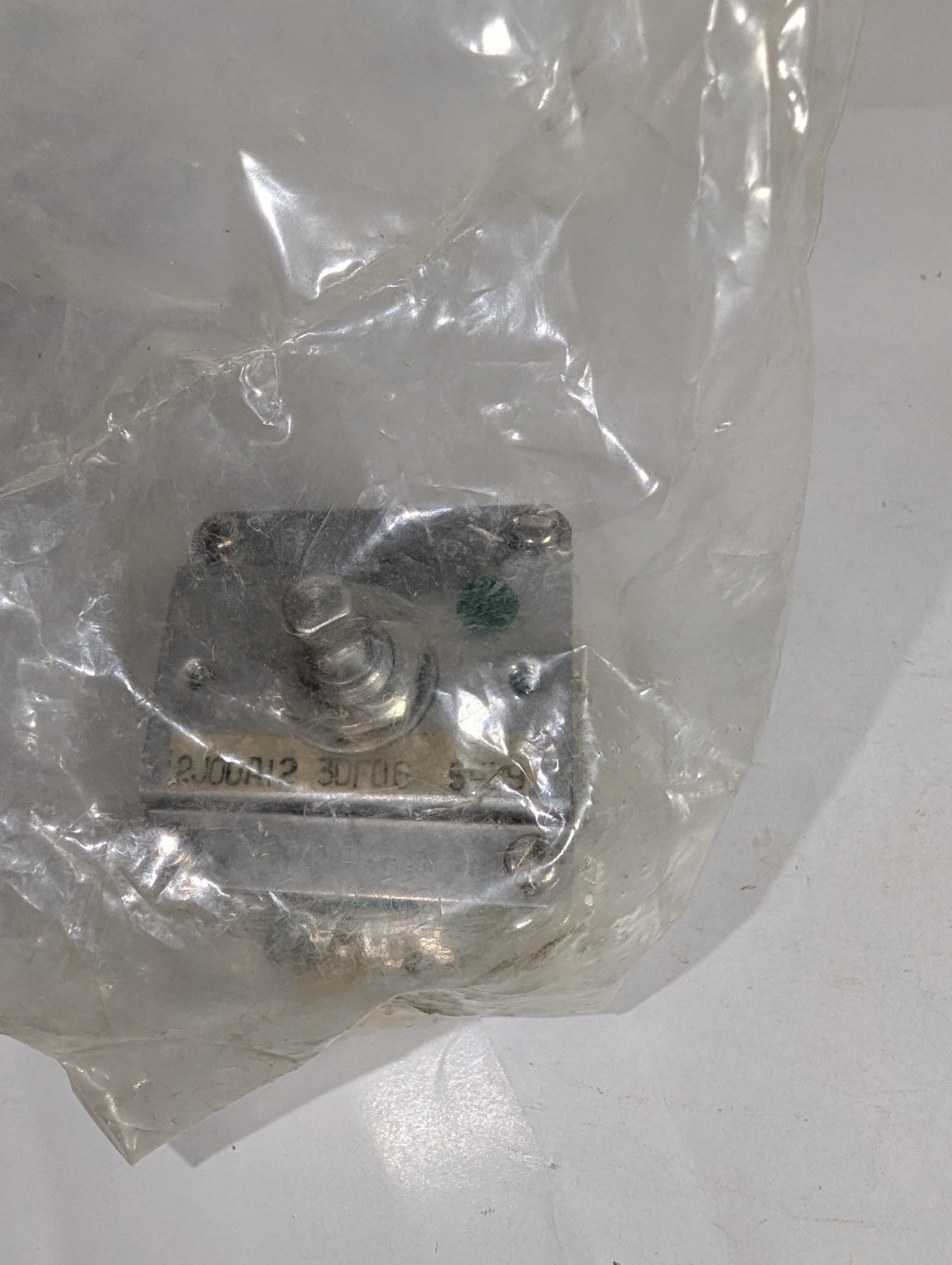NEW GENUINE ELECTRO SWITCH 2J00A12 ROTARY SWITCH 2J00A12 3DF06 8429