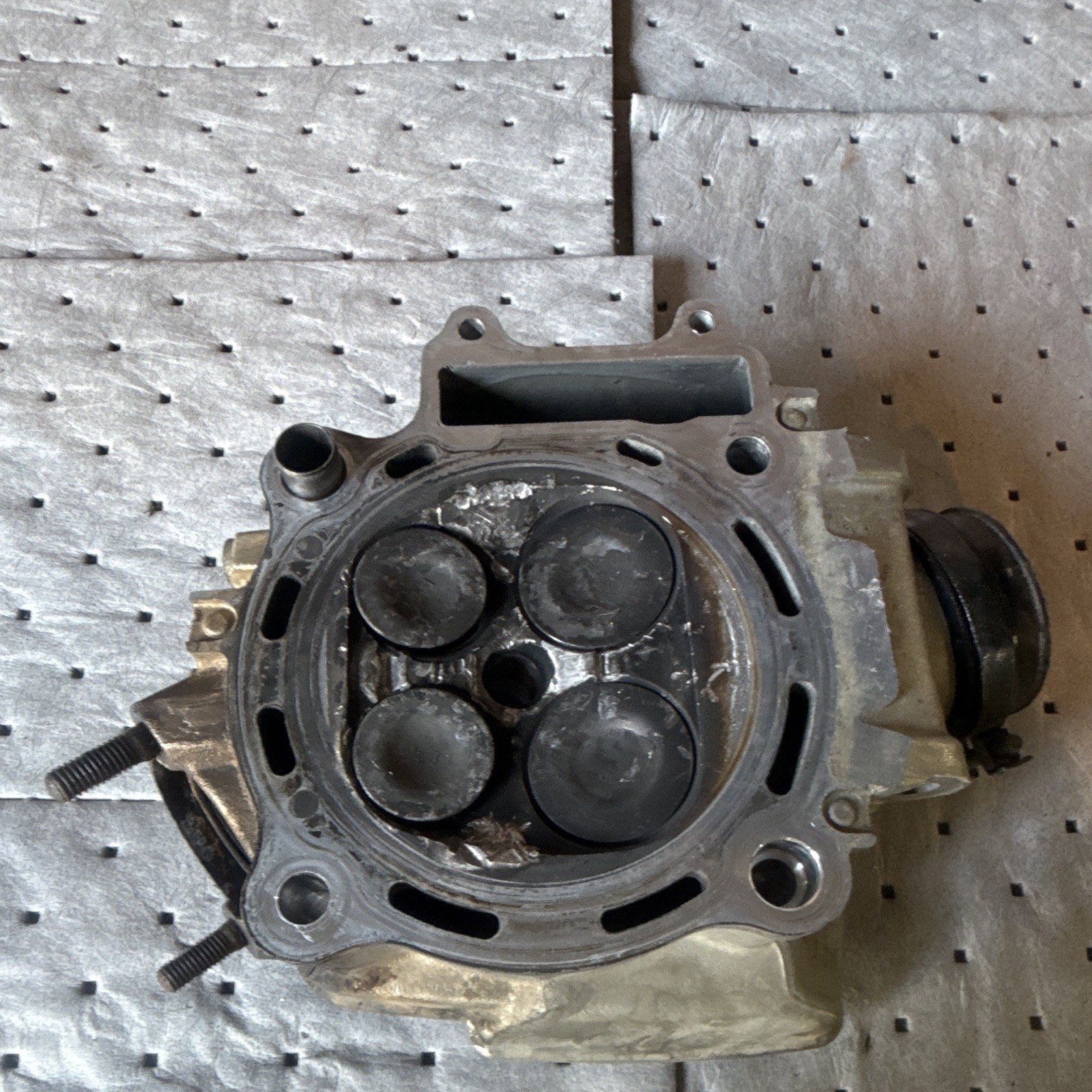 Damaged 2007 Honda CRF 450R Cylinder Head
