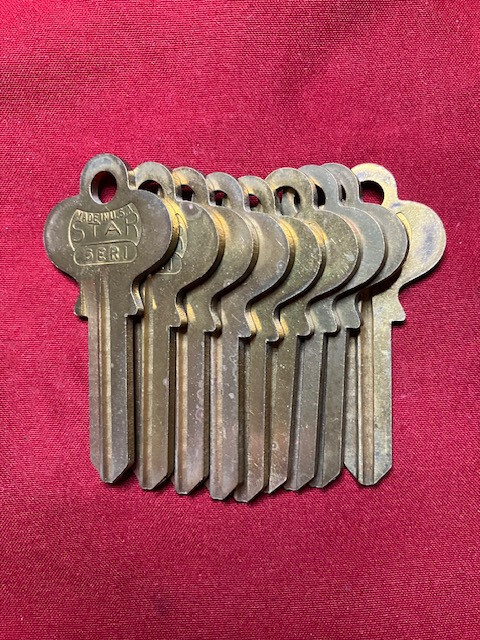Lot Of 9 Star 5ER1 Keyblanks(ER1, 119), For Earle Locks