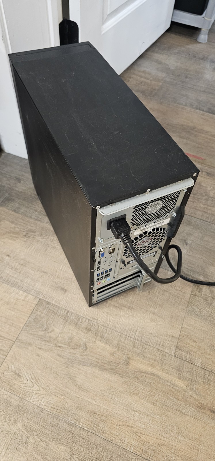 Lenovo ThinkServer Computer TS 140 CD Intel i3 Used Power Tested Only