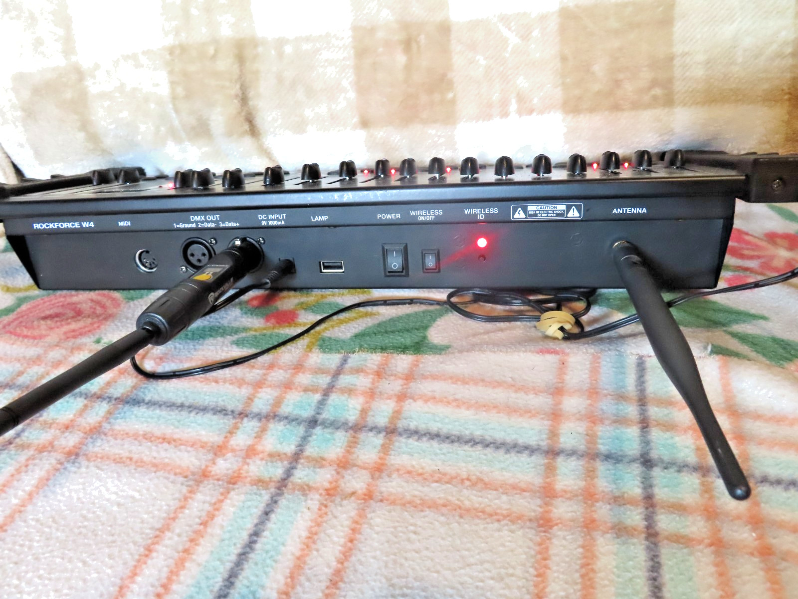 Rockville ROCKFORCE W4 384 Channel Wireless DMX Lighting Controller, READ!!!