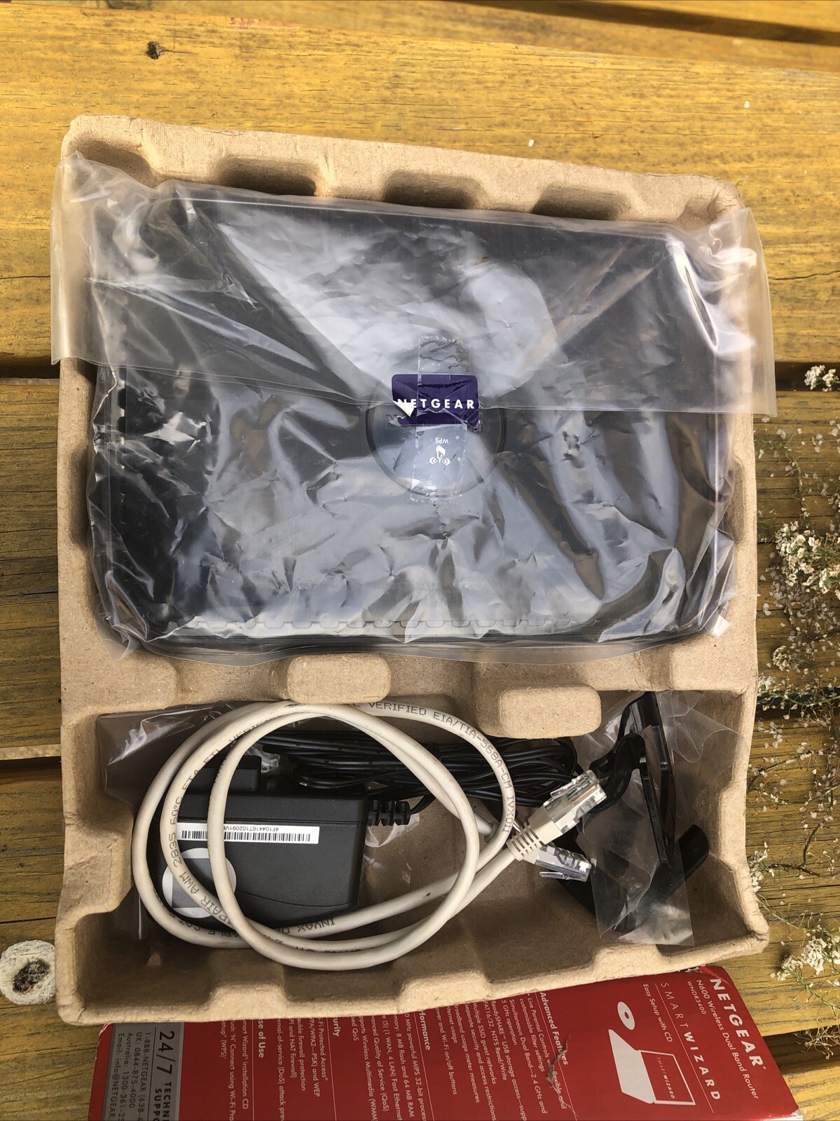NETGEAR WNDR3400 Wireless Router (WNDR3400-100NAS)