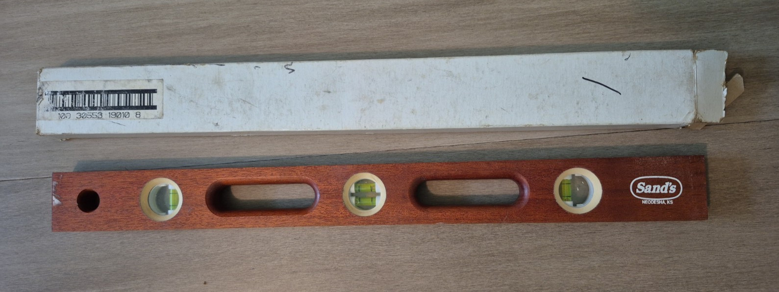 Sand’s USA Made (Neodesha KS) 24” #118-24 Mahogany Beam Level (2 Vials)