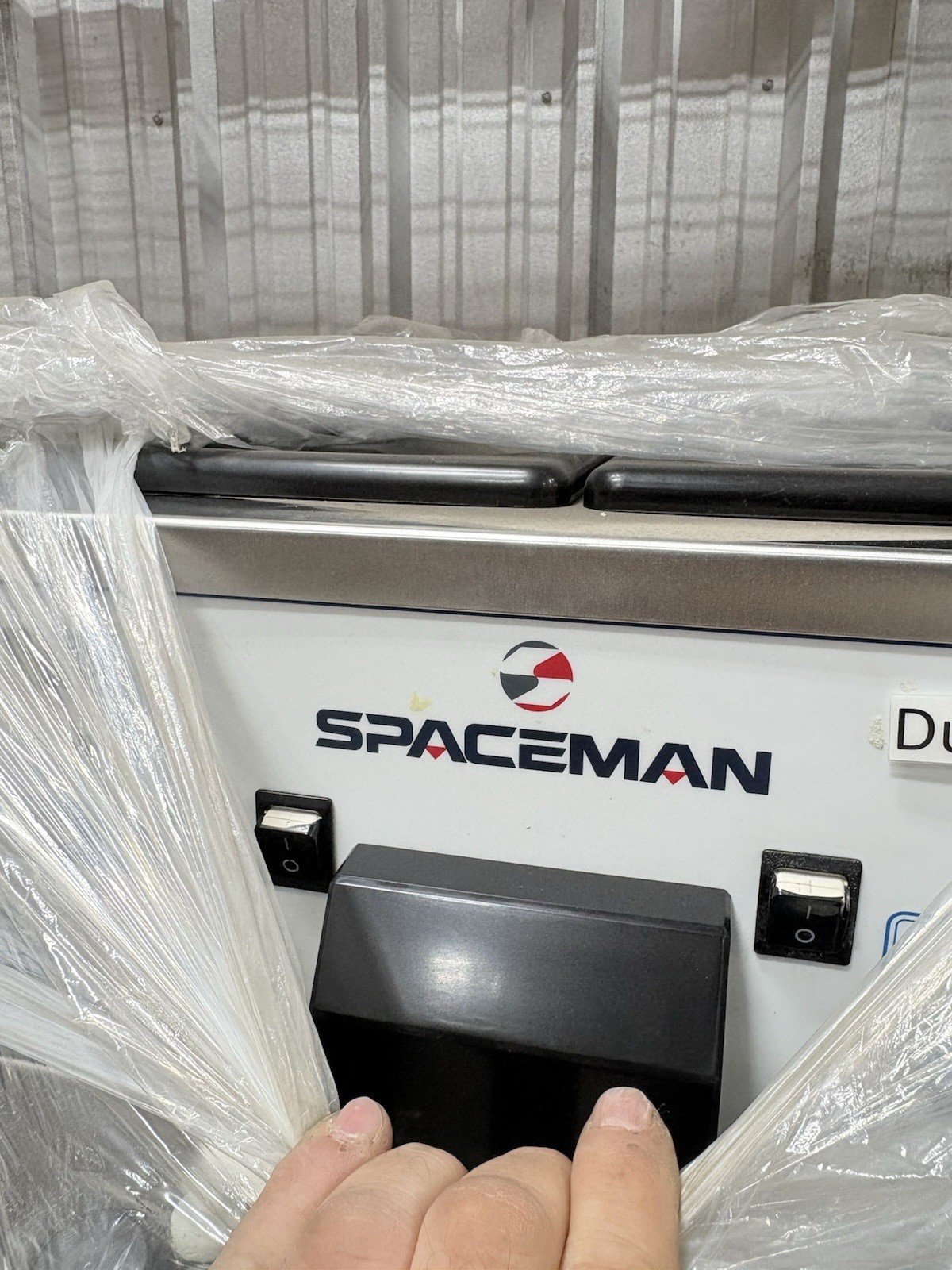 Spaceman 6235 Soft Serve Ice Cream Machine, 2 Hopper Floor Model, 220V