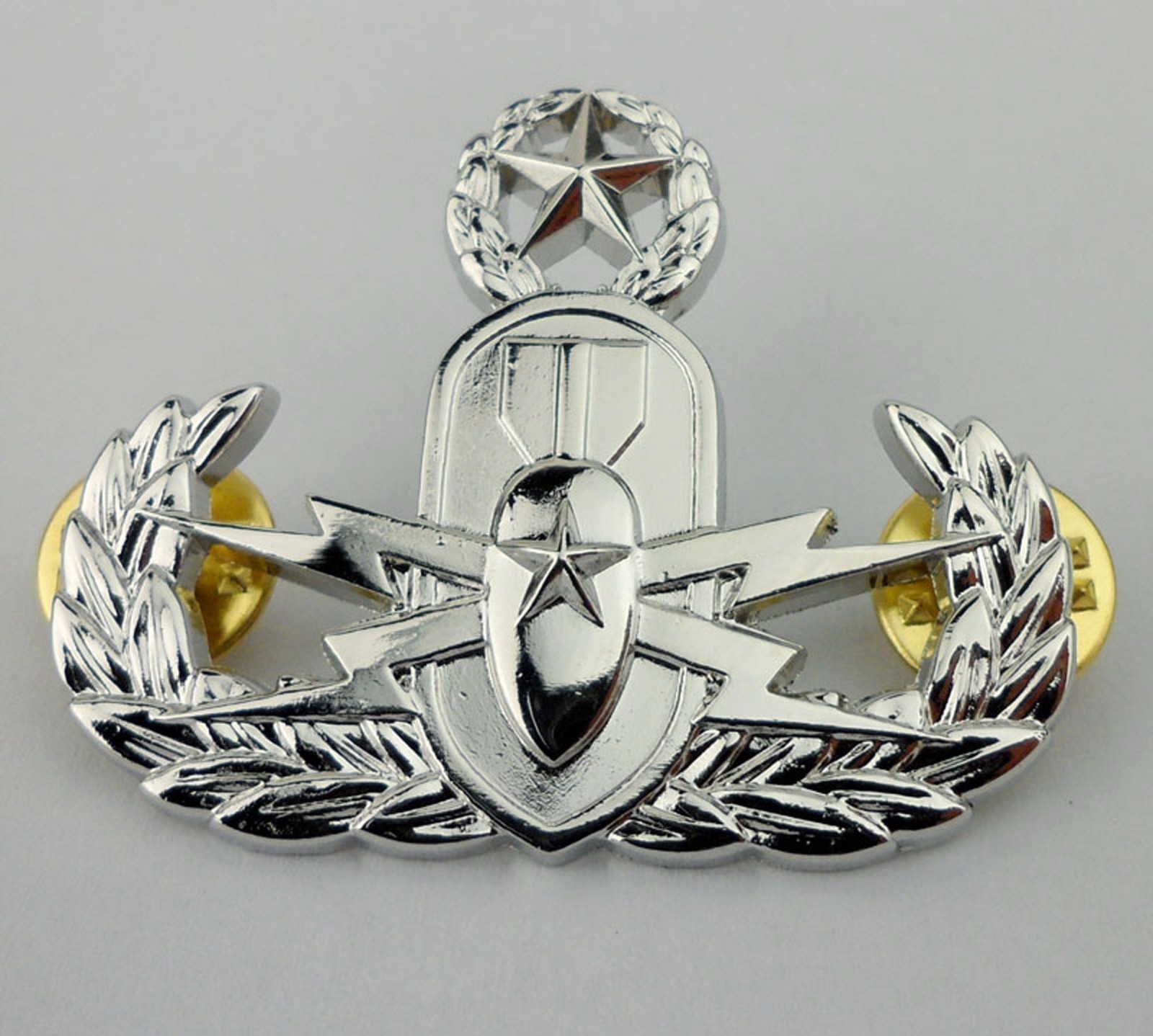 US Army Master Explosive Ordnance Disposal EOD Badge Pin US Vietnam Badge-0043