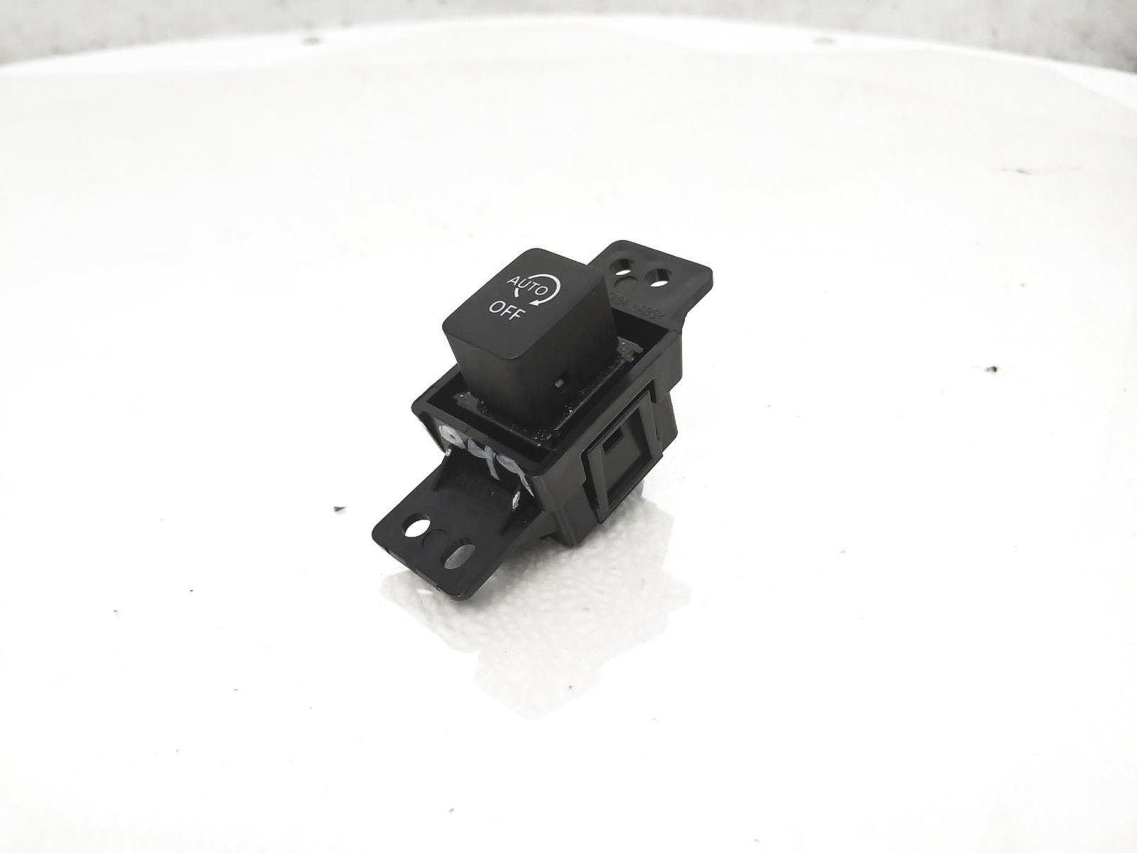 2022-2024 Nissan Pathfinder Auto Start / Stop Switch - Console Mounted