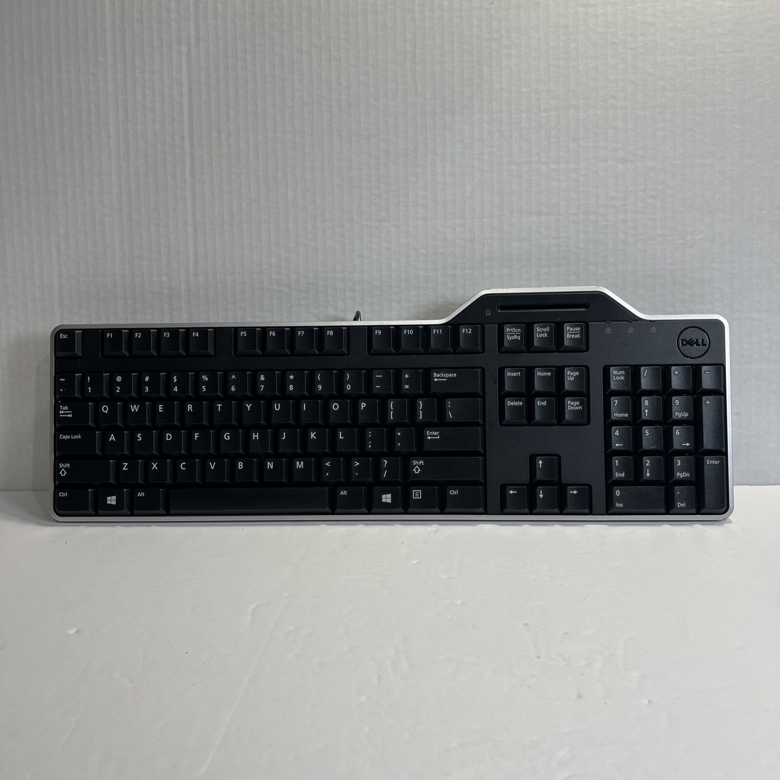 Dell OEM KB8131 Keyboard Wired and Smartcard Reader