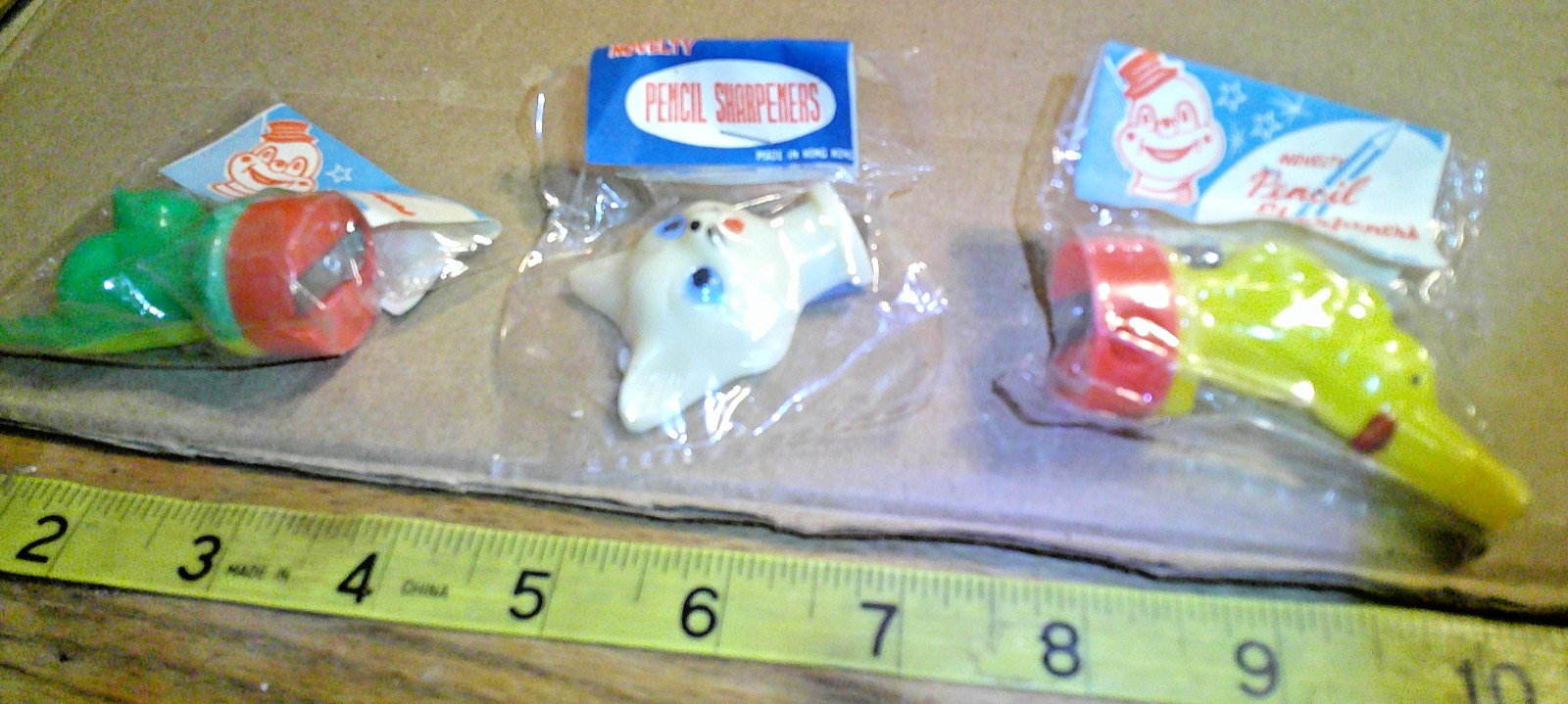 3 original vintage plastic  pencil sharpeners Hong  Kong sealed #1
