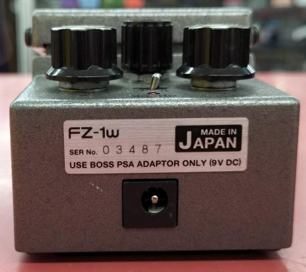 BOSS Compact Effect Pedal FZ-1W FUZZ