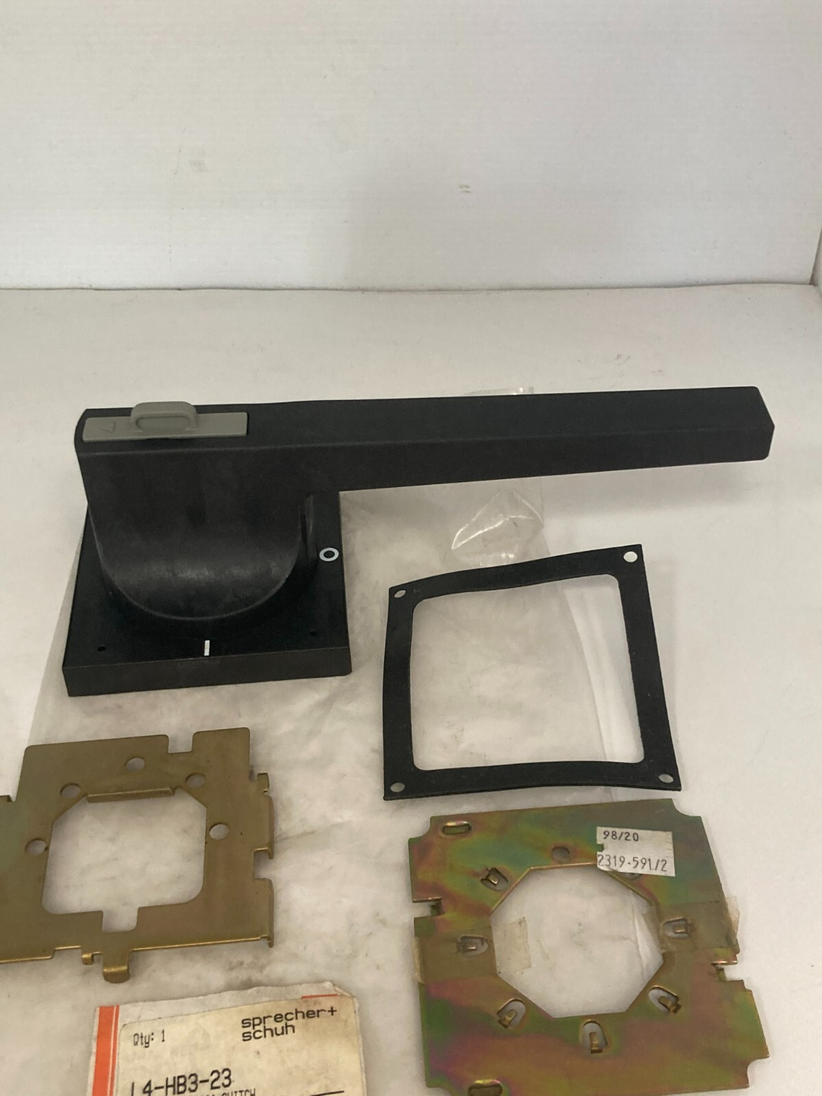 SPRECHER+SCHUH L4-HB3-23 SWITCH HANDLE 2200A NIB