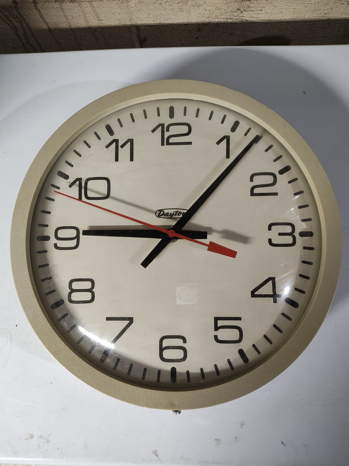 Vintage DAYTON 5H351B Clock w/Glass Front - TESTED/WORKING
