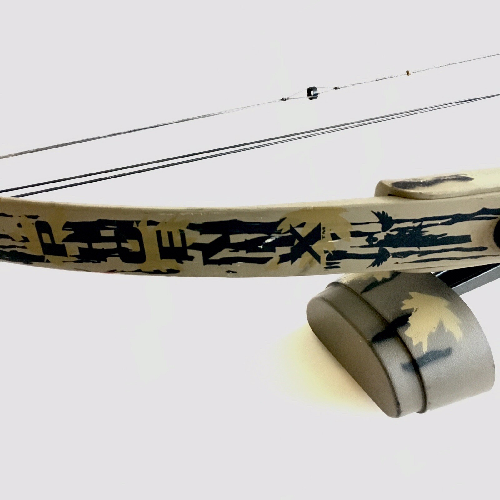 Vintage Robinhood Phoenix Bow Camouflage - Pls Read Description -