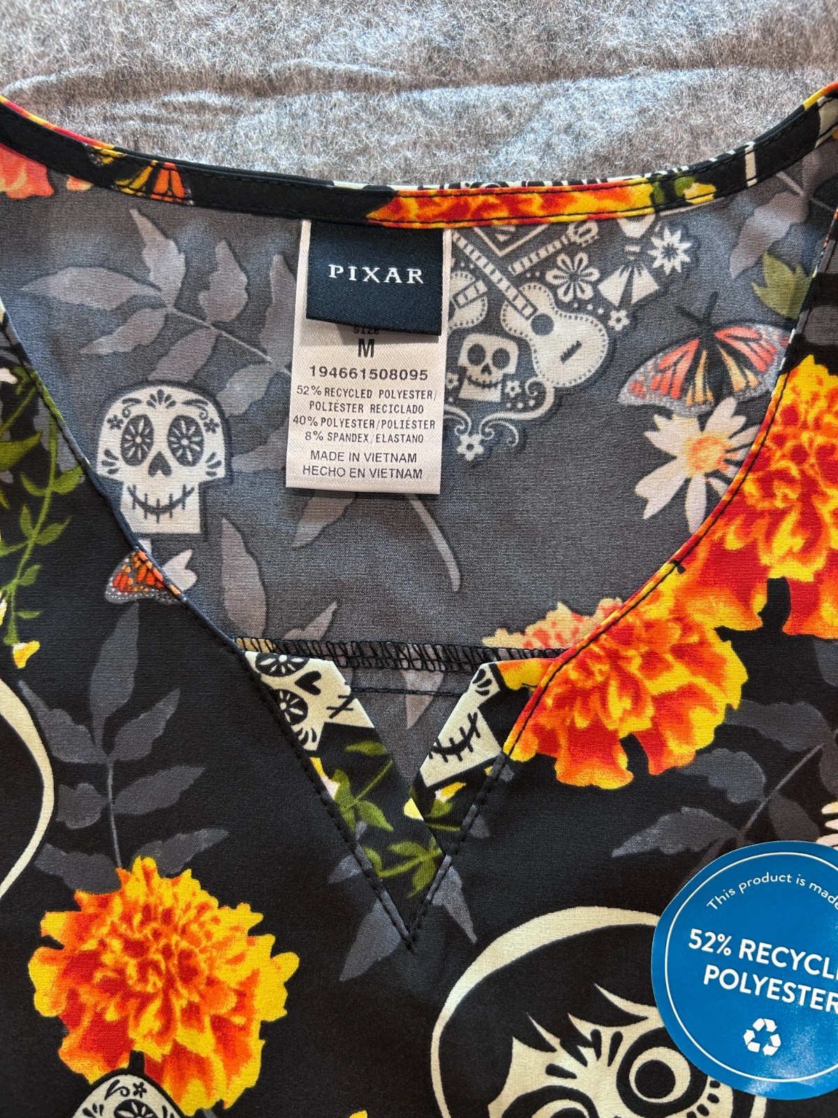 NEW Tooniforms Pixar Coco Nurse Scrub Top Uniform Remember Me Medium M