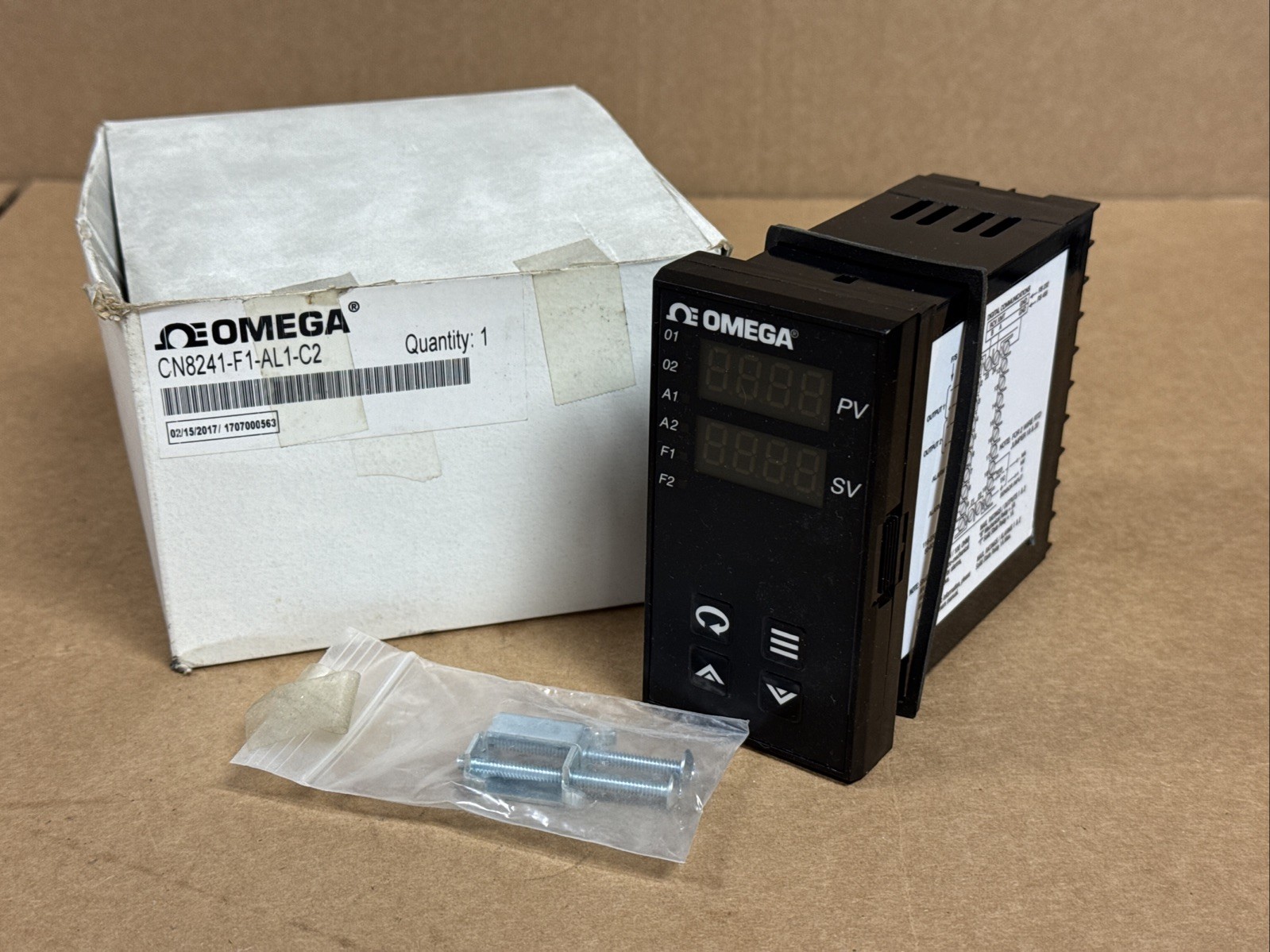 NEW Omega CN8241-F1-AL1-C2 Temperature Process Controller 115/230V FAST SHIPPING