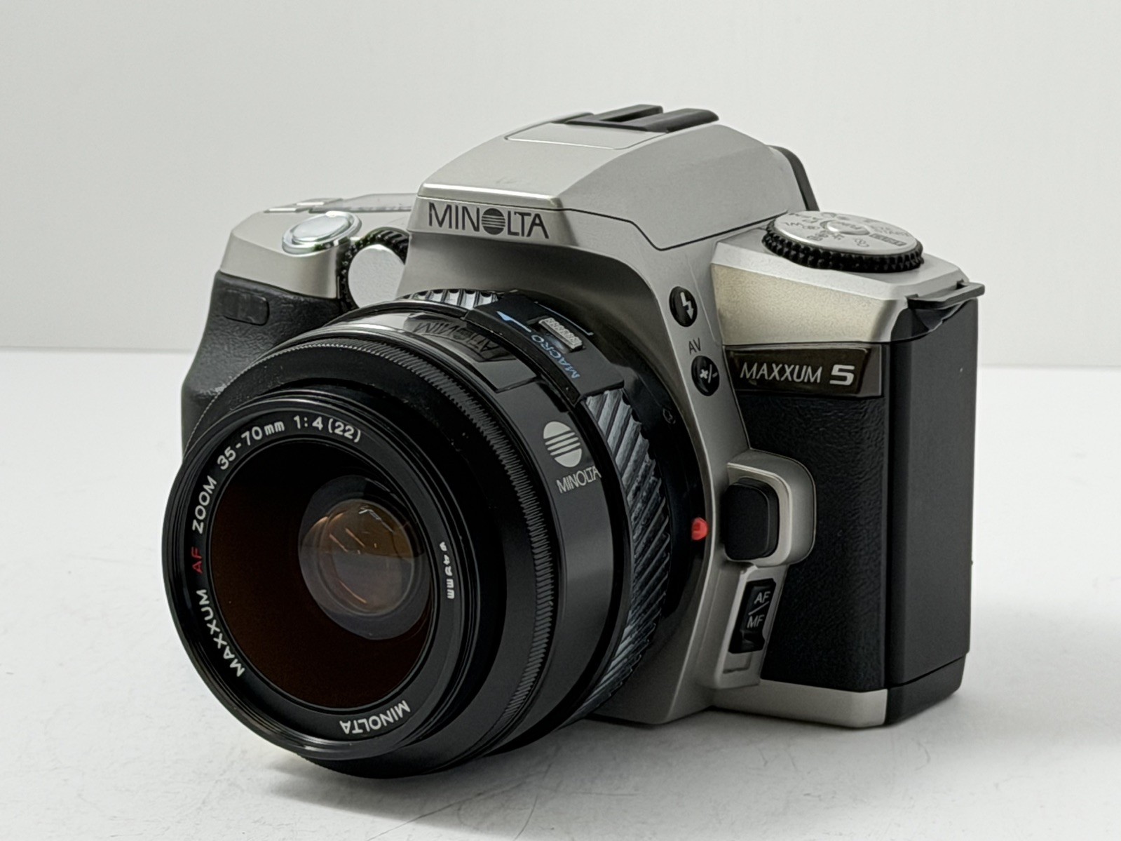Minolta Maxxum 5 Film SLR Camera with 35-70 mm Lens. Tested & Working.