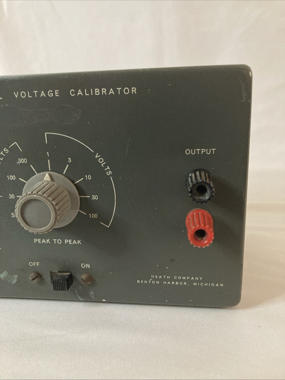 Heathkit Voltage Calibrator - Model VC-3