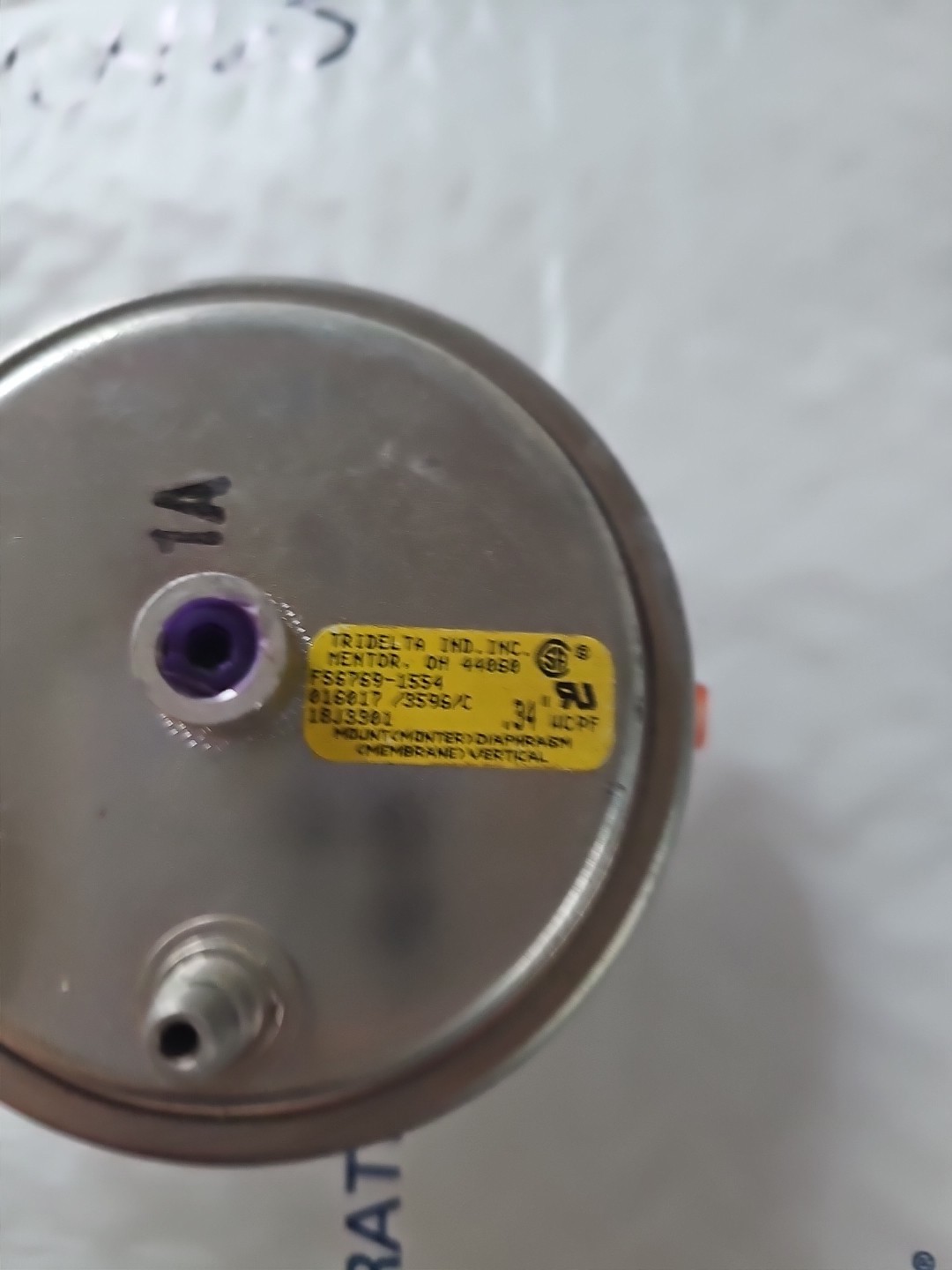 TRIDELTA FS6769-1554 Air Pressure Switch 18J3301