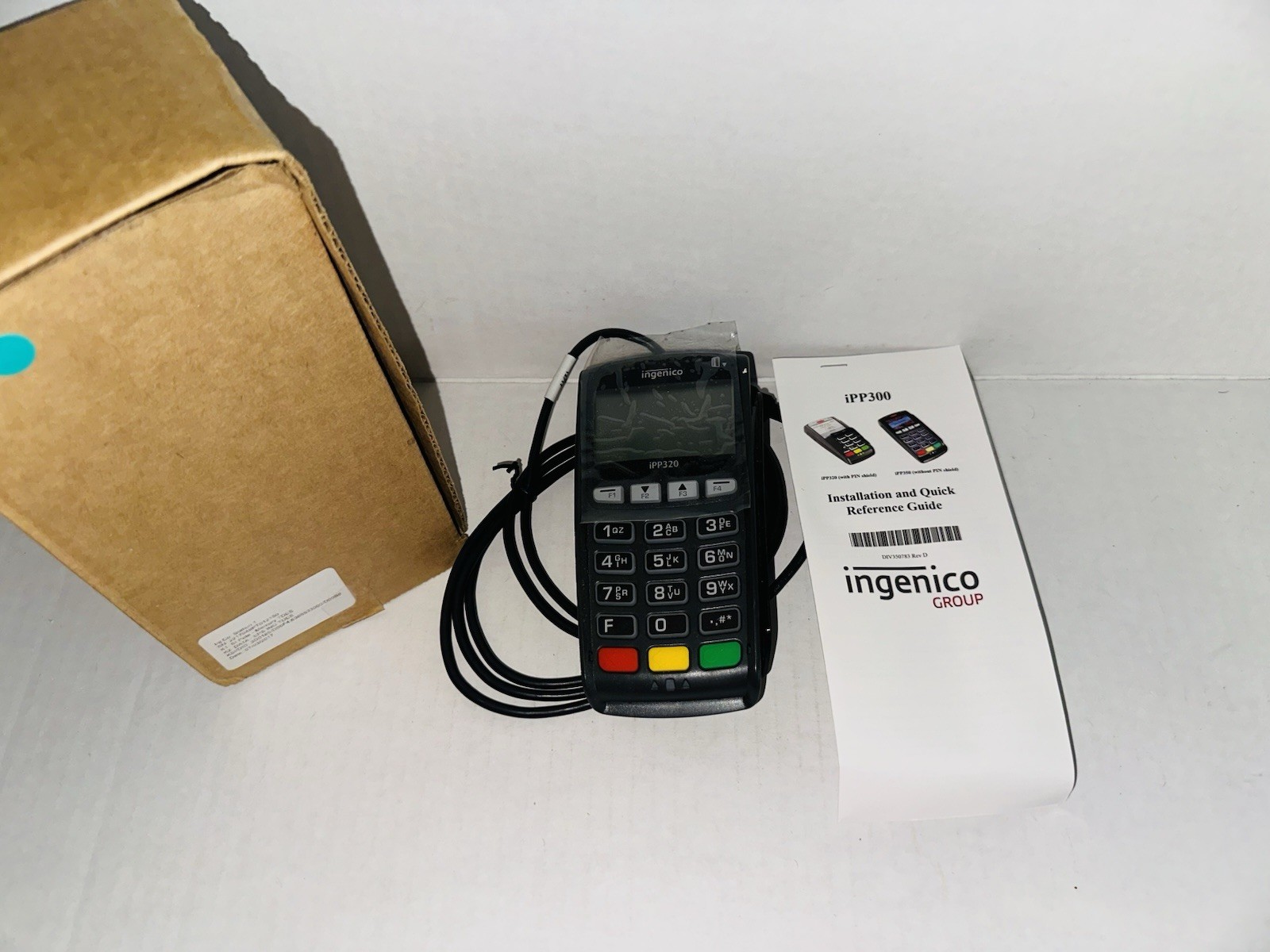 Ingenico iPP320 Credit Card Processing Terminal Machine (New - Open Box )